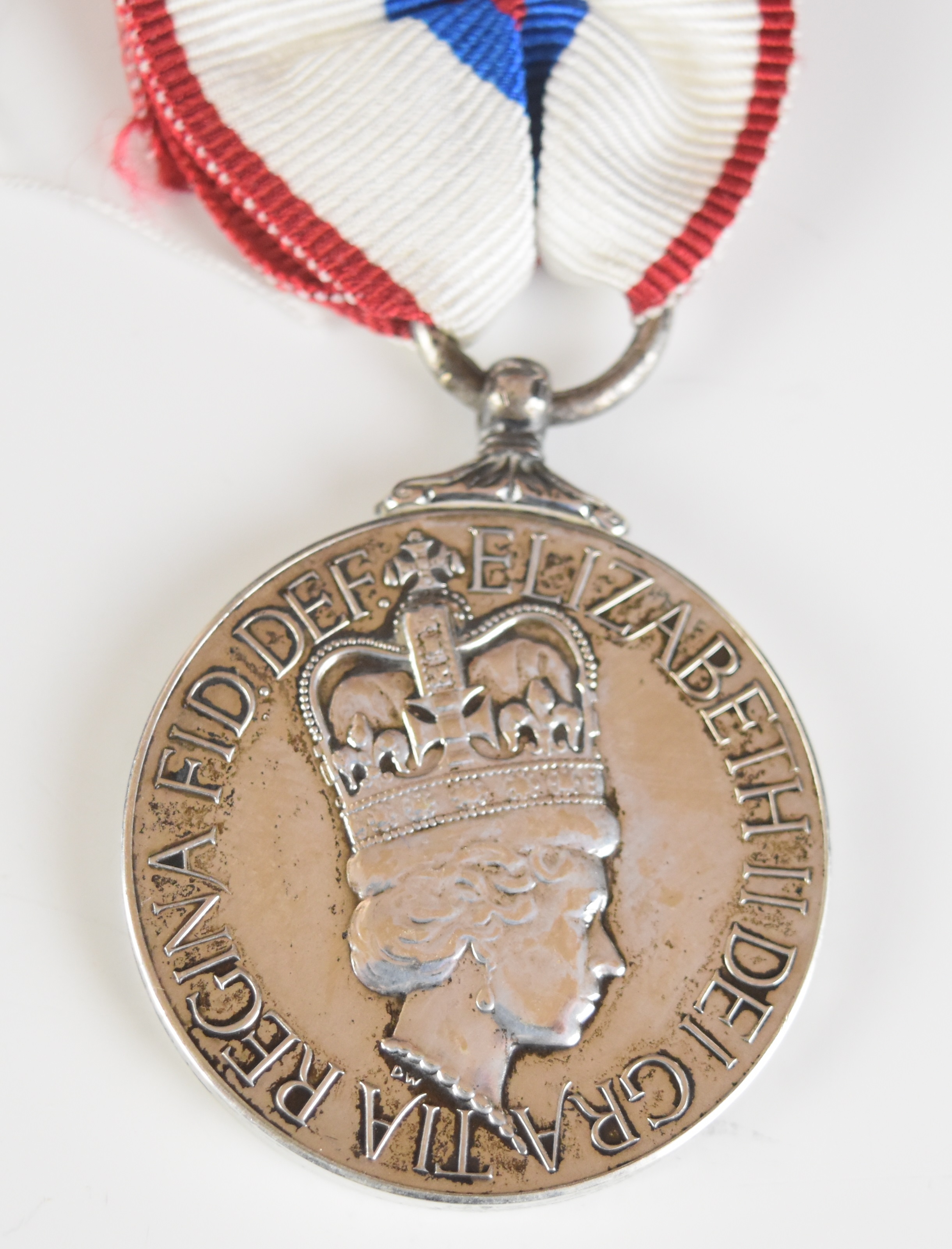 Elizabeth II Silver Jubilee Medal, Canadian issue - Image 3 of 4