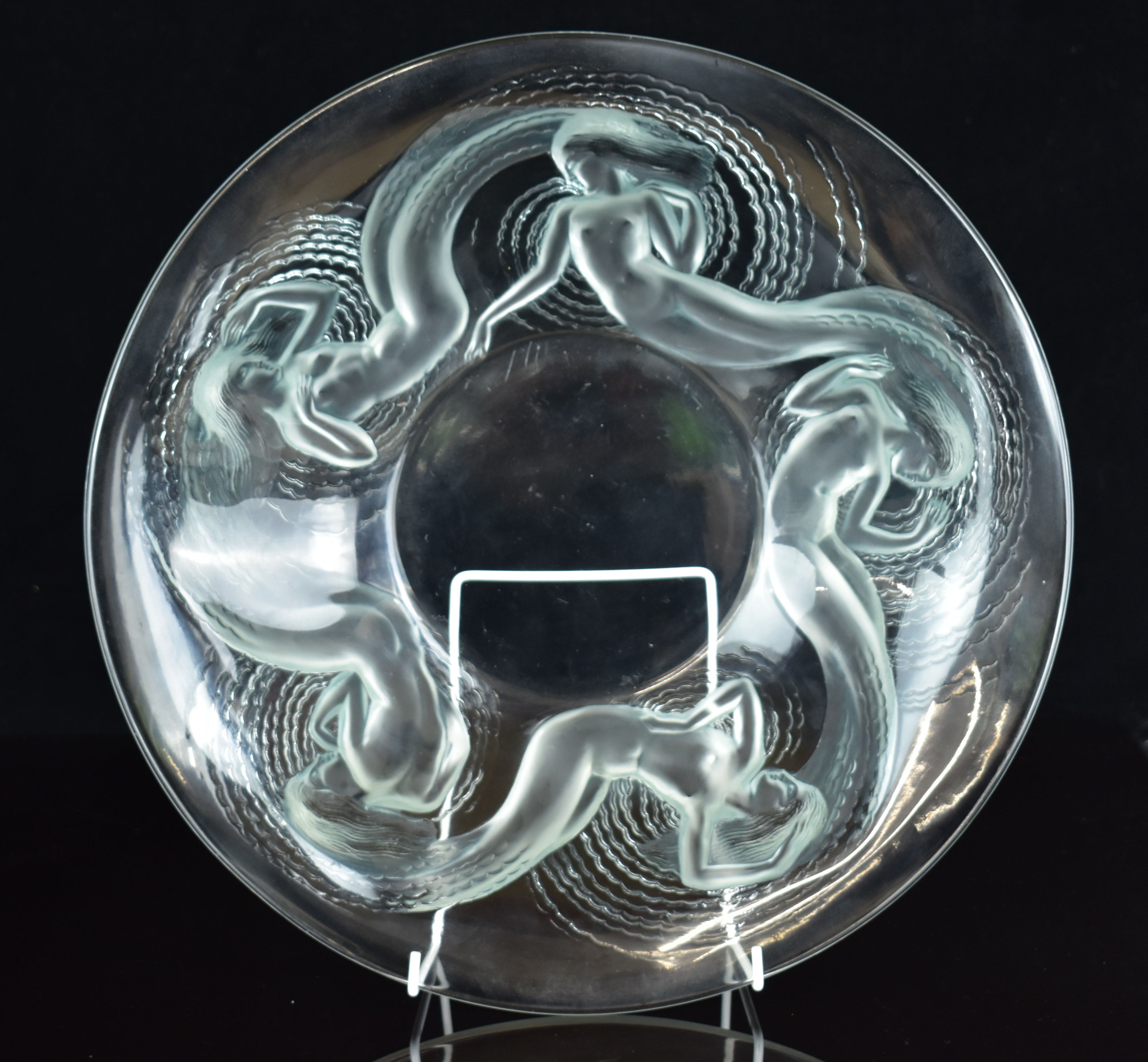 Lalique Calypso pattern glass bowl decorated in relief with five mermaids, No. 381, signed 'R - Image 7 of 16