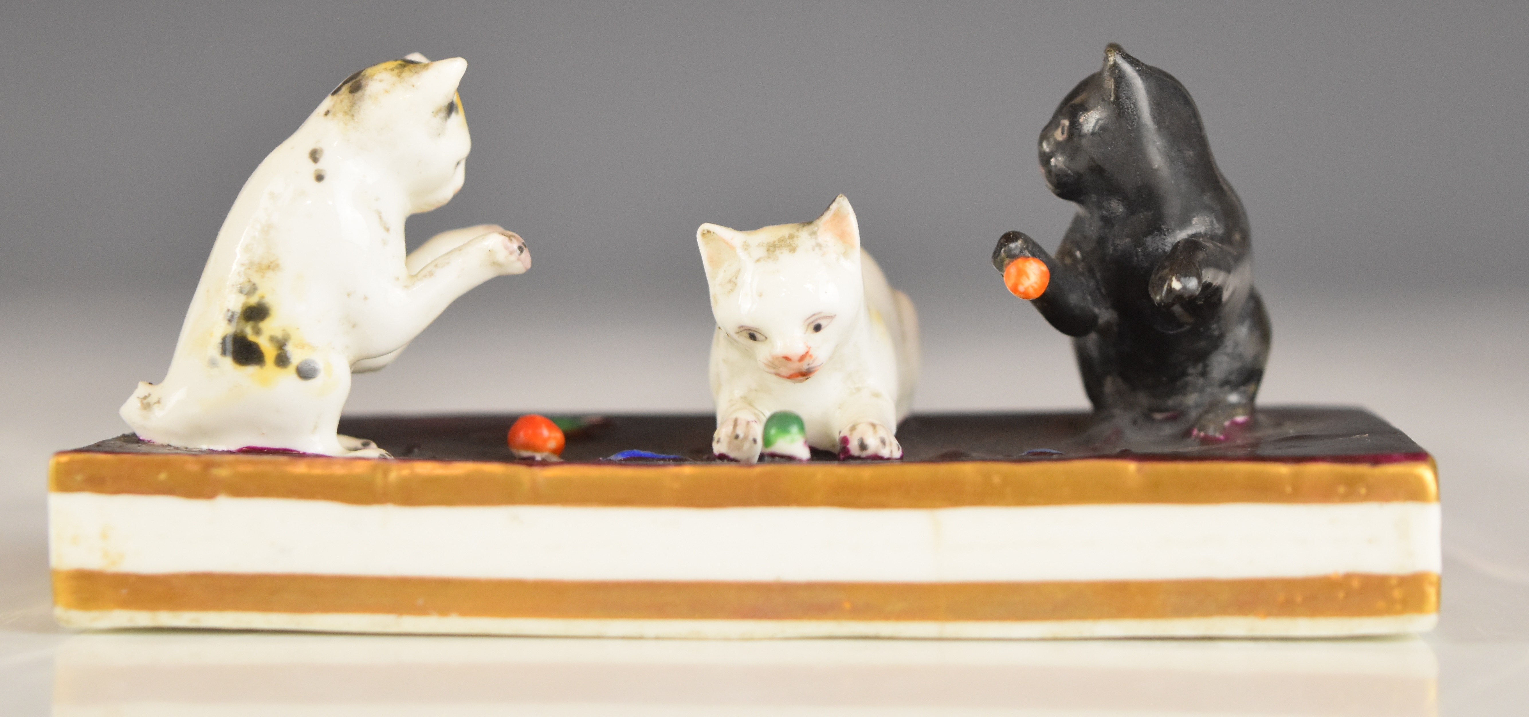 19thC novelty miniature porcelain tableau of three kittens playing, W10 x D4.5 x H4.5cm - Image 5 of 8