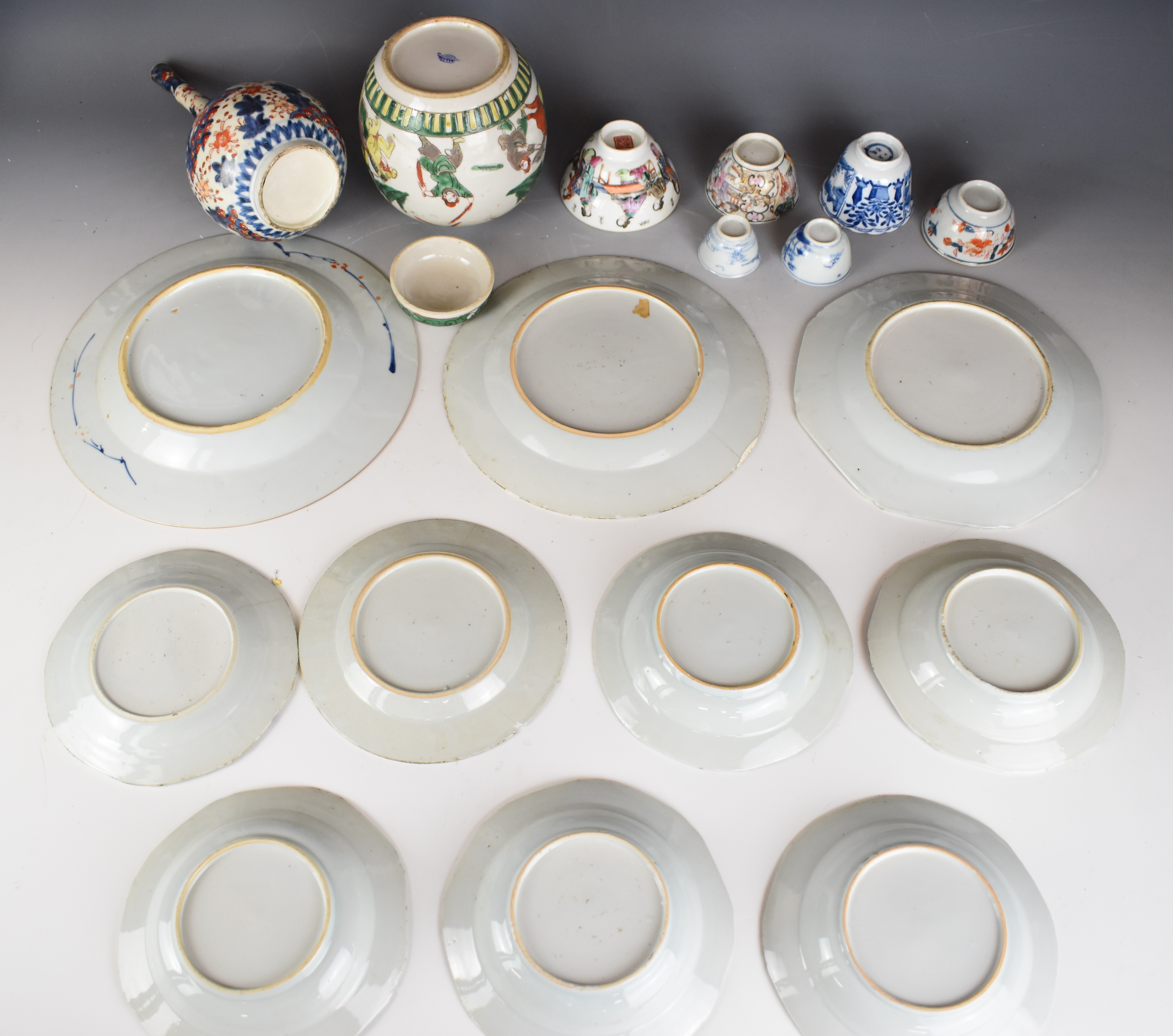 Collection of 18th / 19thC Chinese porcelain tea bowls, wine cups, vase, ginger jar, export plates - Image 6 of 12