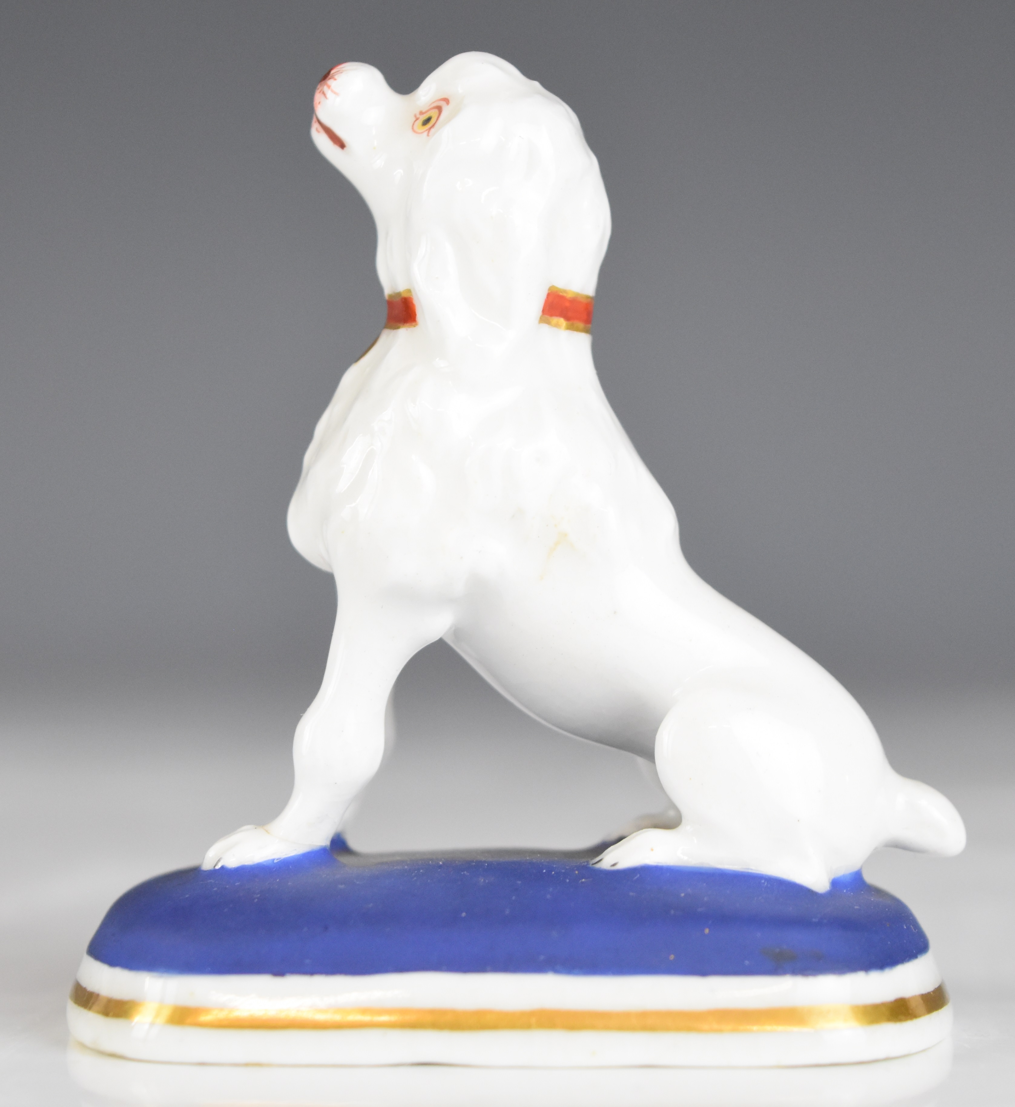 Chamberlains Worcester novelty miniature figure of a seated poodle / dog, height 7.5cm - Image 5 of 6