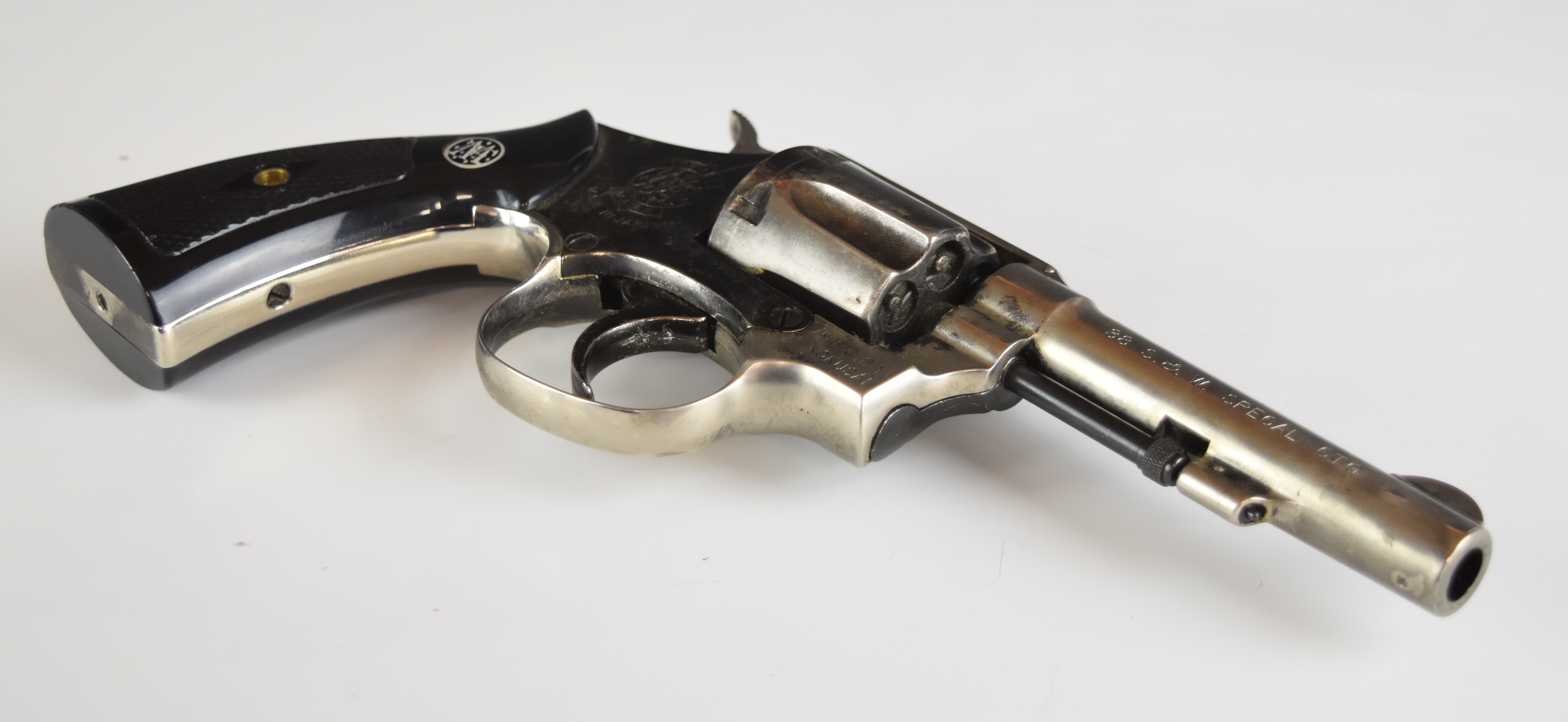 Kokusai Smith & Wesson .38 Special CTG style six shot double-action blank firing revolver with - Image 4 of 16