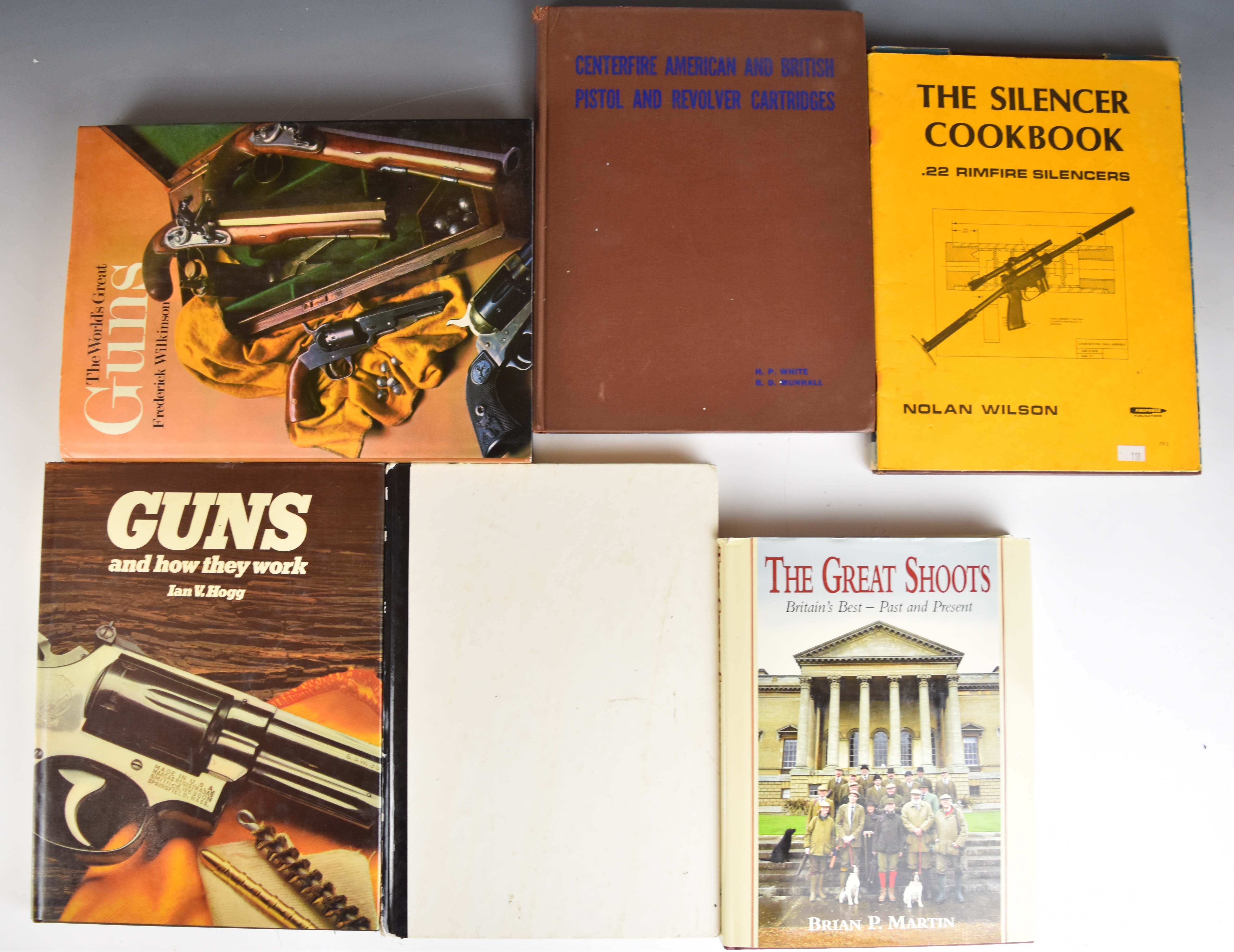 [Shooting] A large collection of Books on Guns & Shooting to include: Pistols, Revolvers & - Image 6 of 6