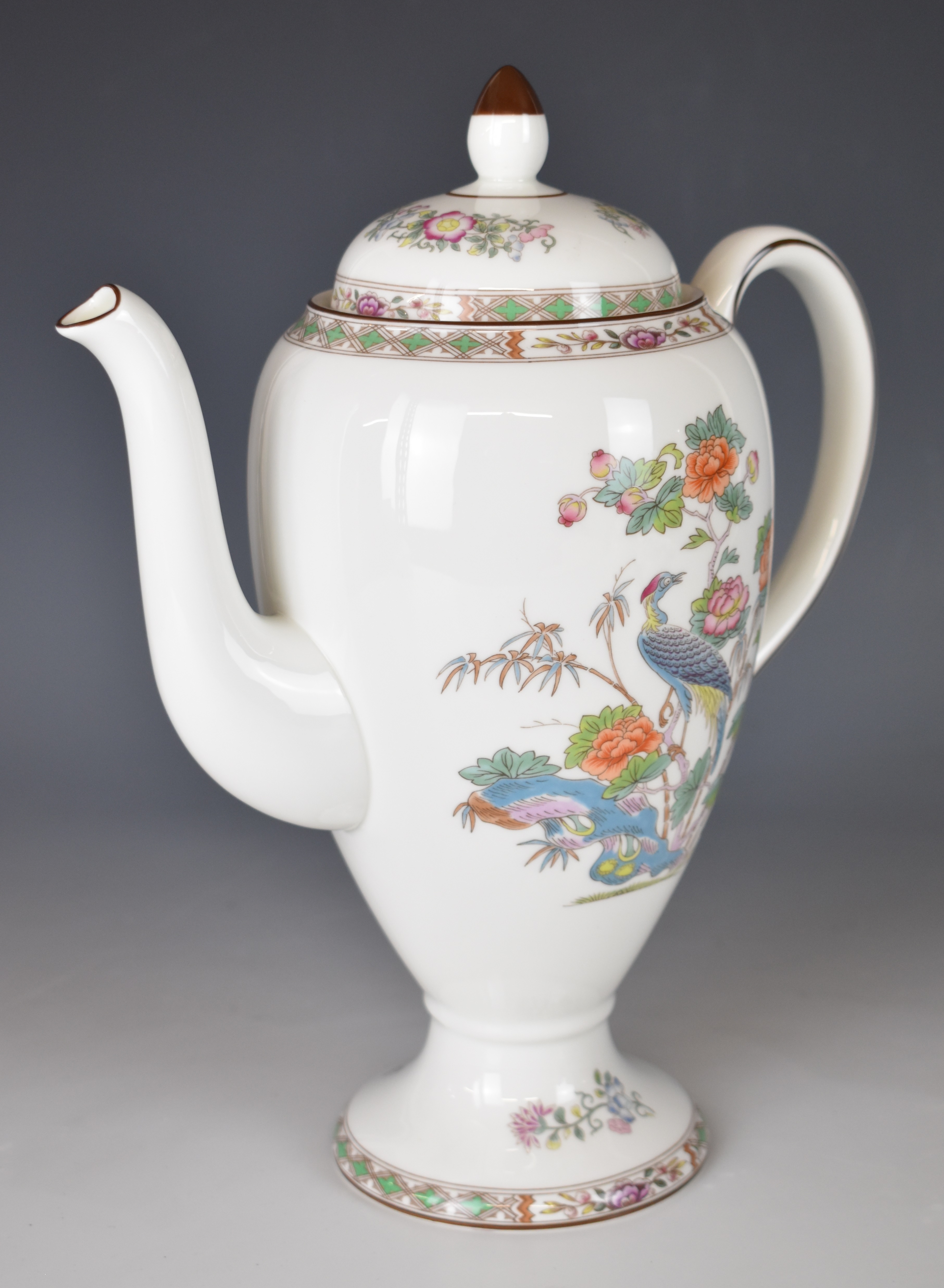 Wedgwood porcelain coffee set for ten, decorated in the Kutani Crane pattern, tallest 27cm - Image 8 of 16