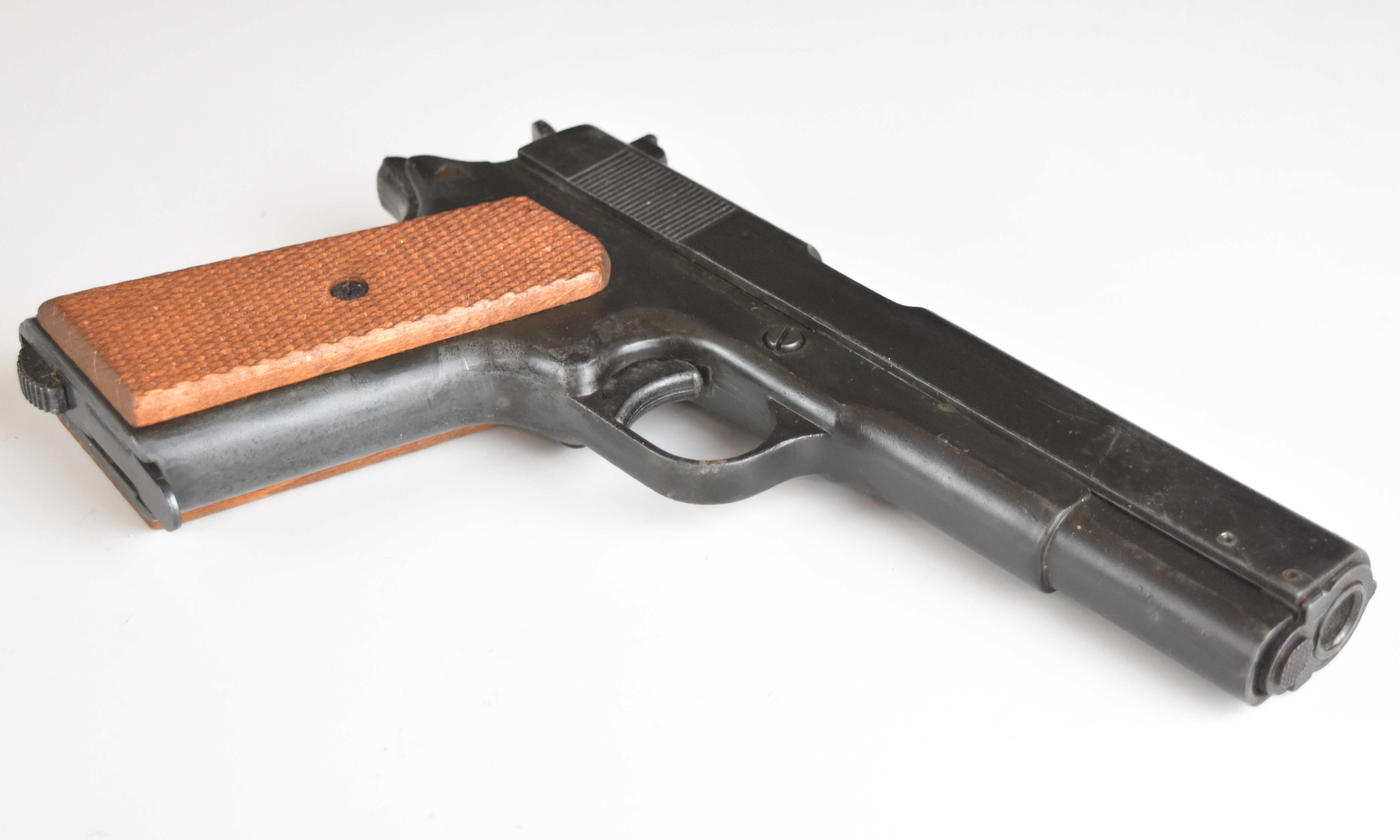 BBM Bruni 8mm blank firing pistol with chequered wooden grips, in original fitted box. - Image 5 of 14