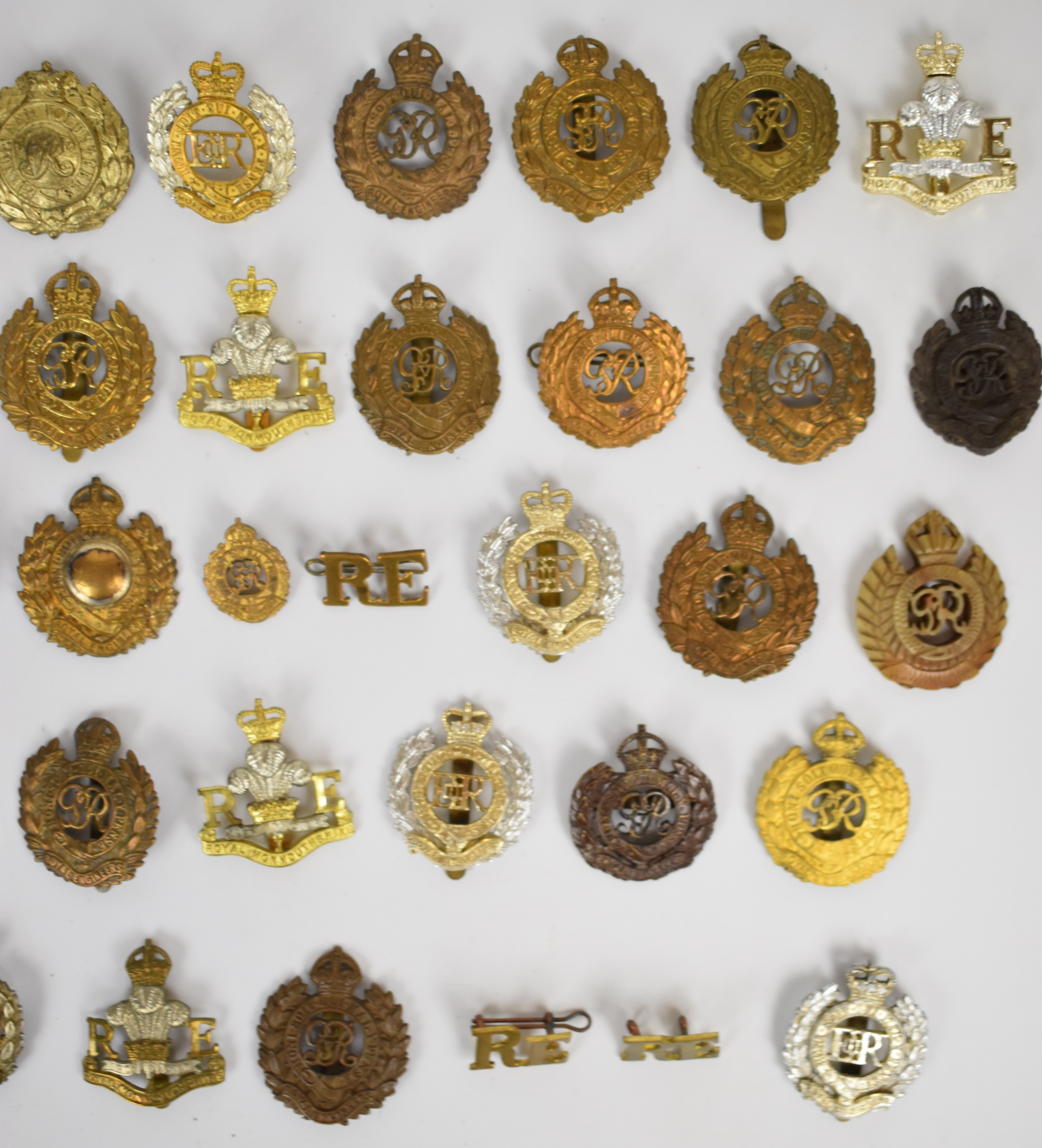 Collection of approximately 40 Royal Engineers cap badges including officer's silvered and gilt, - Image 3 of 3