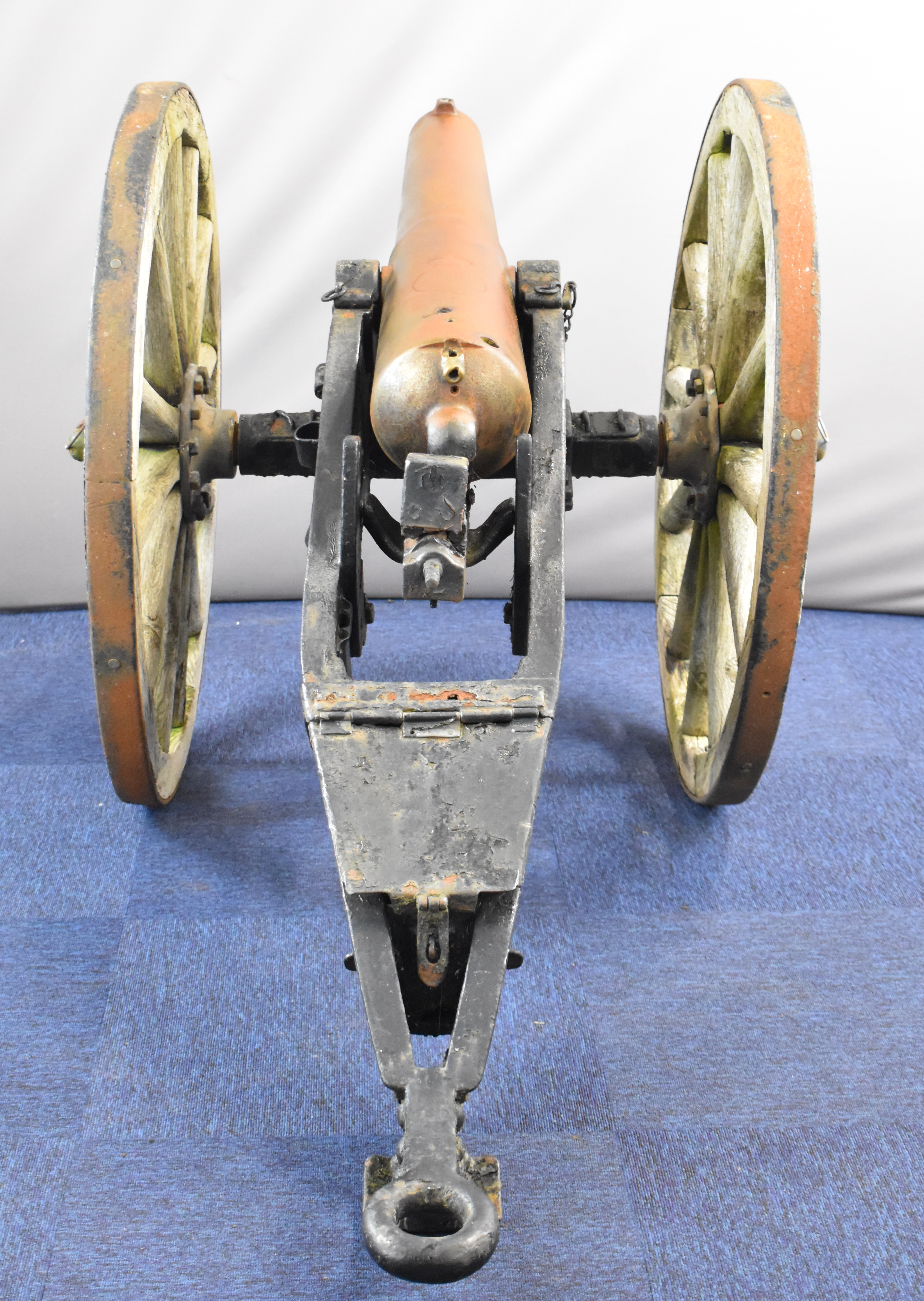 British Mark IV steel 7-pounder 200lbs RML (rifled muzzle loading) gun. The 40 inch graduated barrel - Image 5 of 13