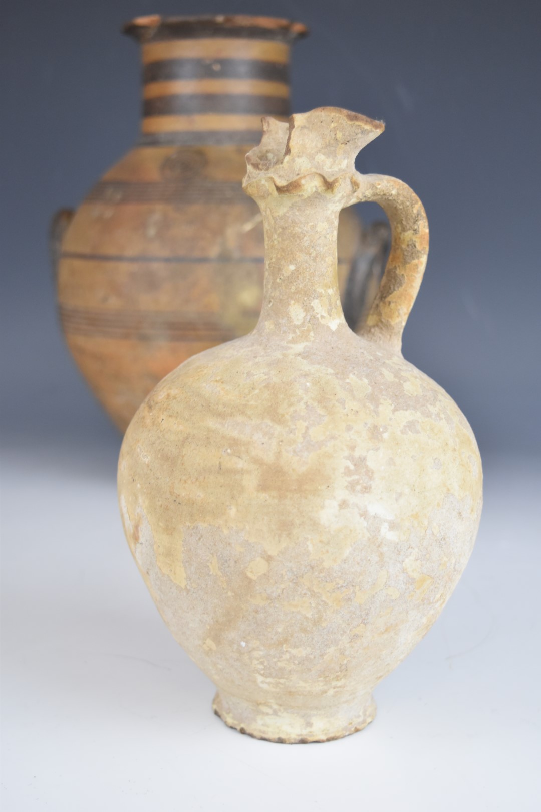 Collection of Roman / Greco Roman and later pottery items including twin handled urn, ewers etc, - Bild 6 aus 10