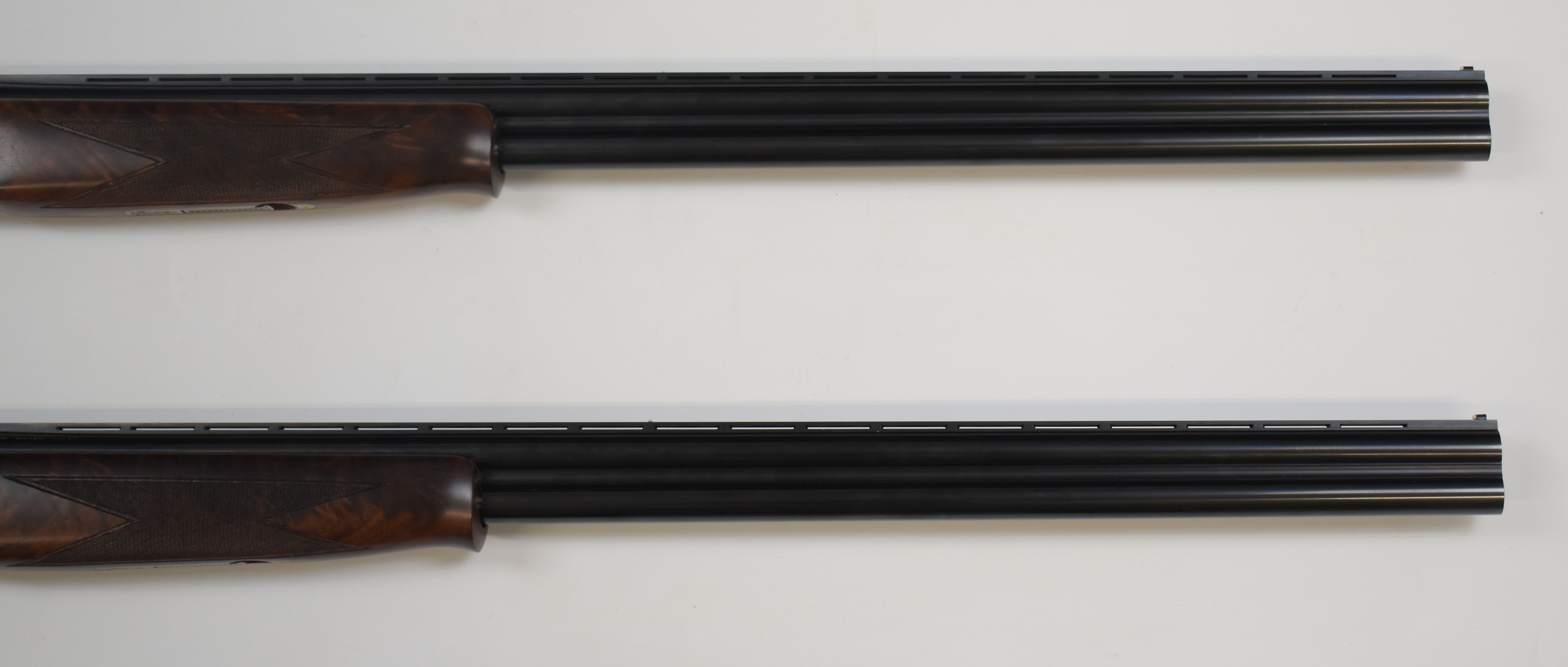 A pair of Miroku MK-60 Sport Universal SPG5 12 bore over and under ejector shotguns, each with - Image 5 of 32