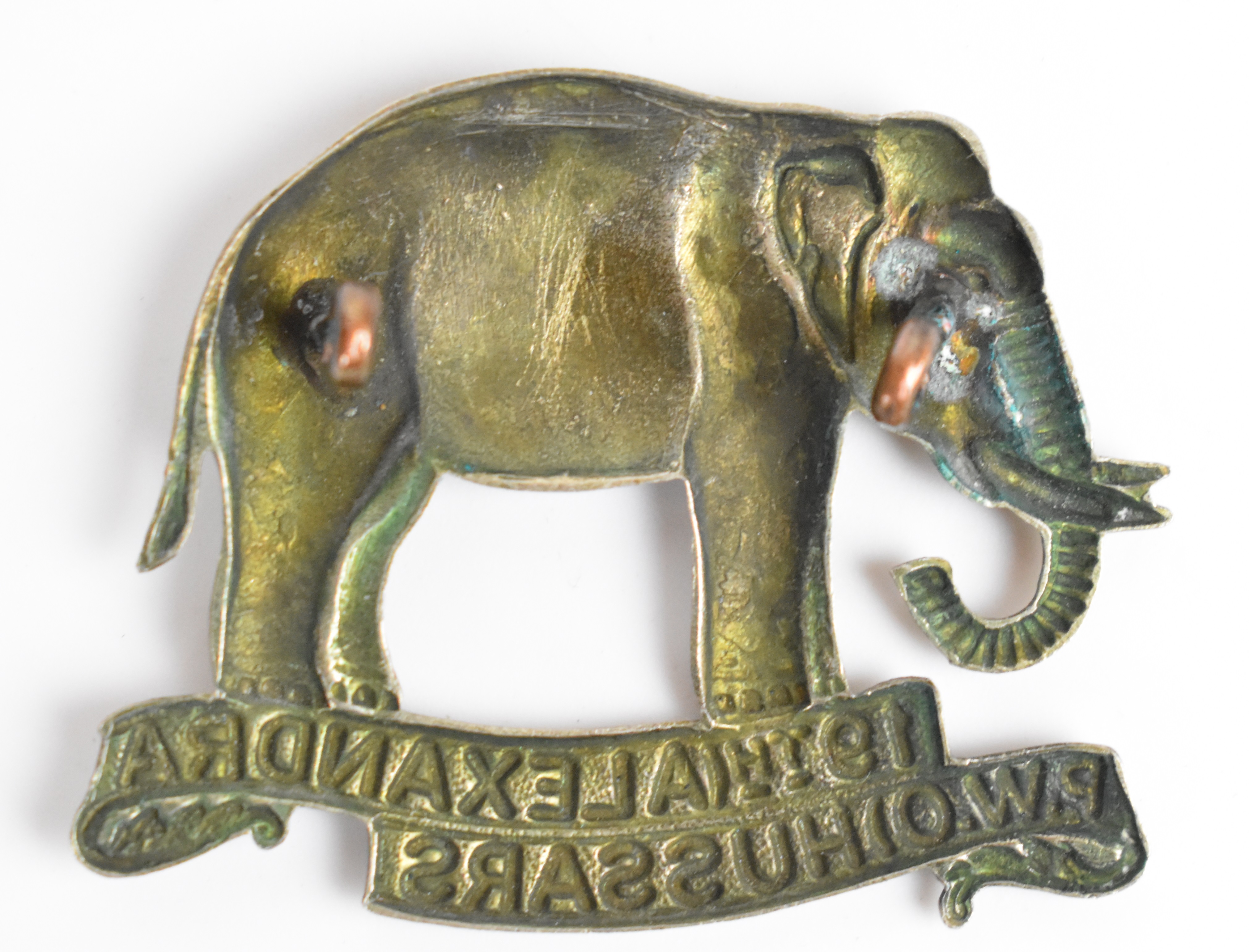 British Army 19th Hussars double scroll elephant design cap badge - Image 2 of 2