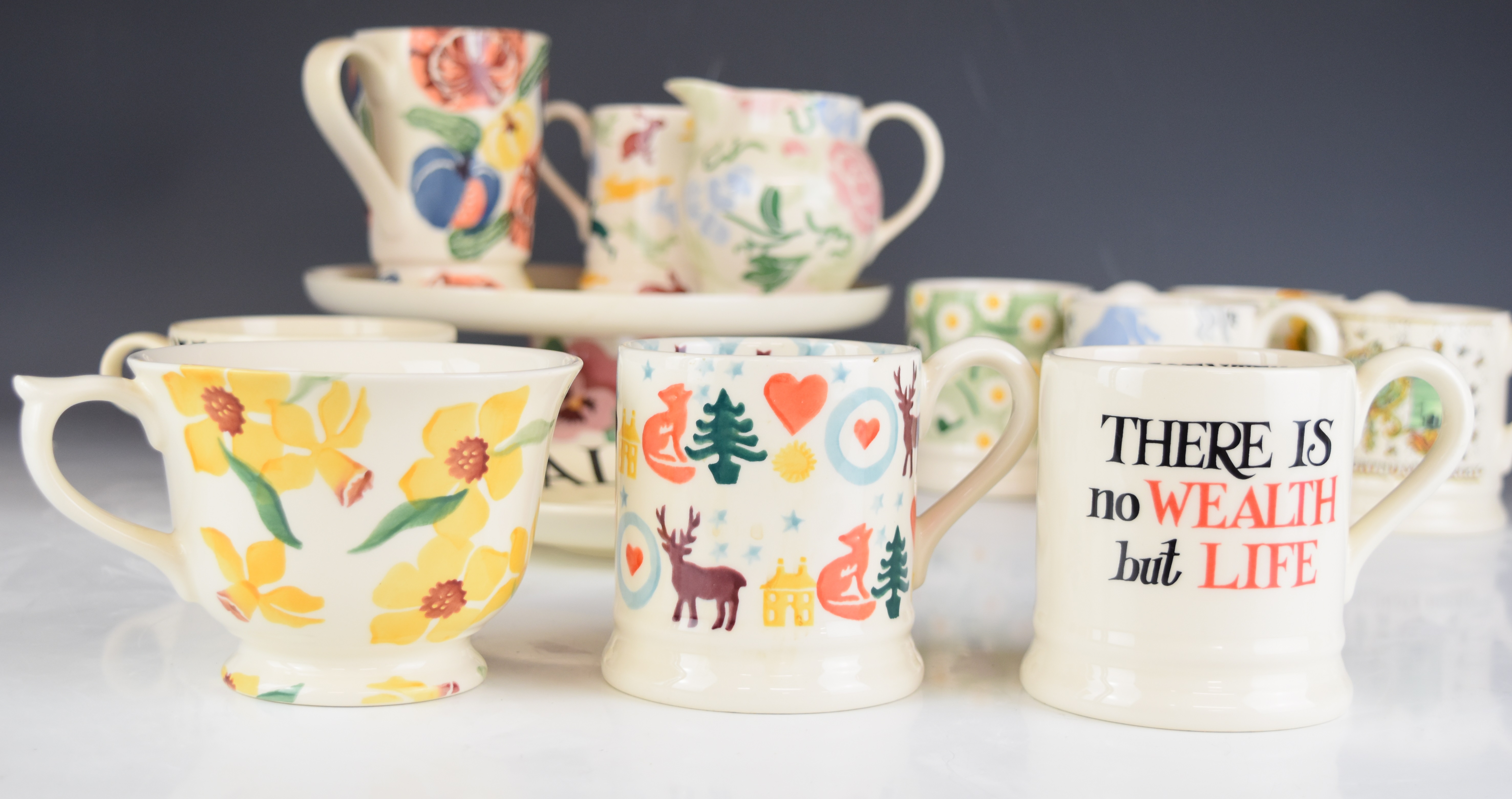 Emma Bridgewater ceramics including a tazza with pansy decoration, mugs, cups and saucers, glasses - Image 13 of 18