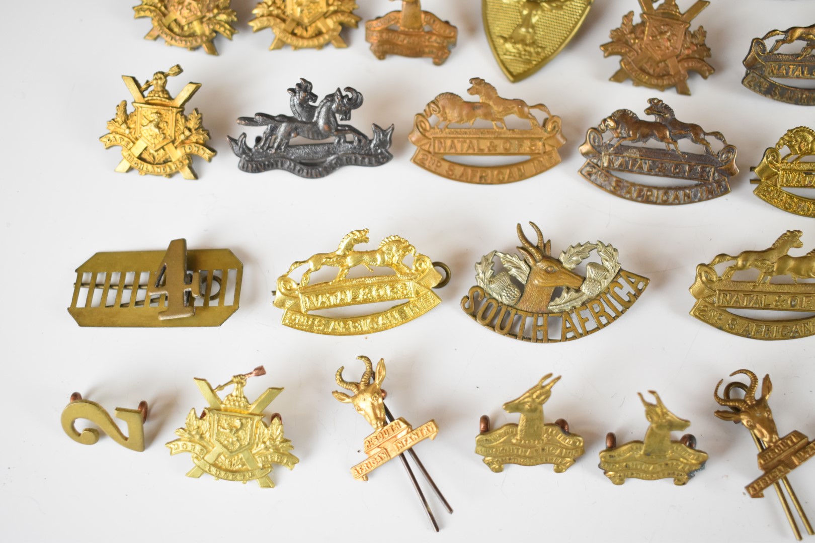 Approximately 20 South African collar badges including 2nd South African Infantry, one with G&S - Image 6 of 7
