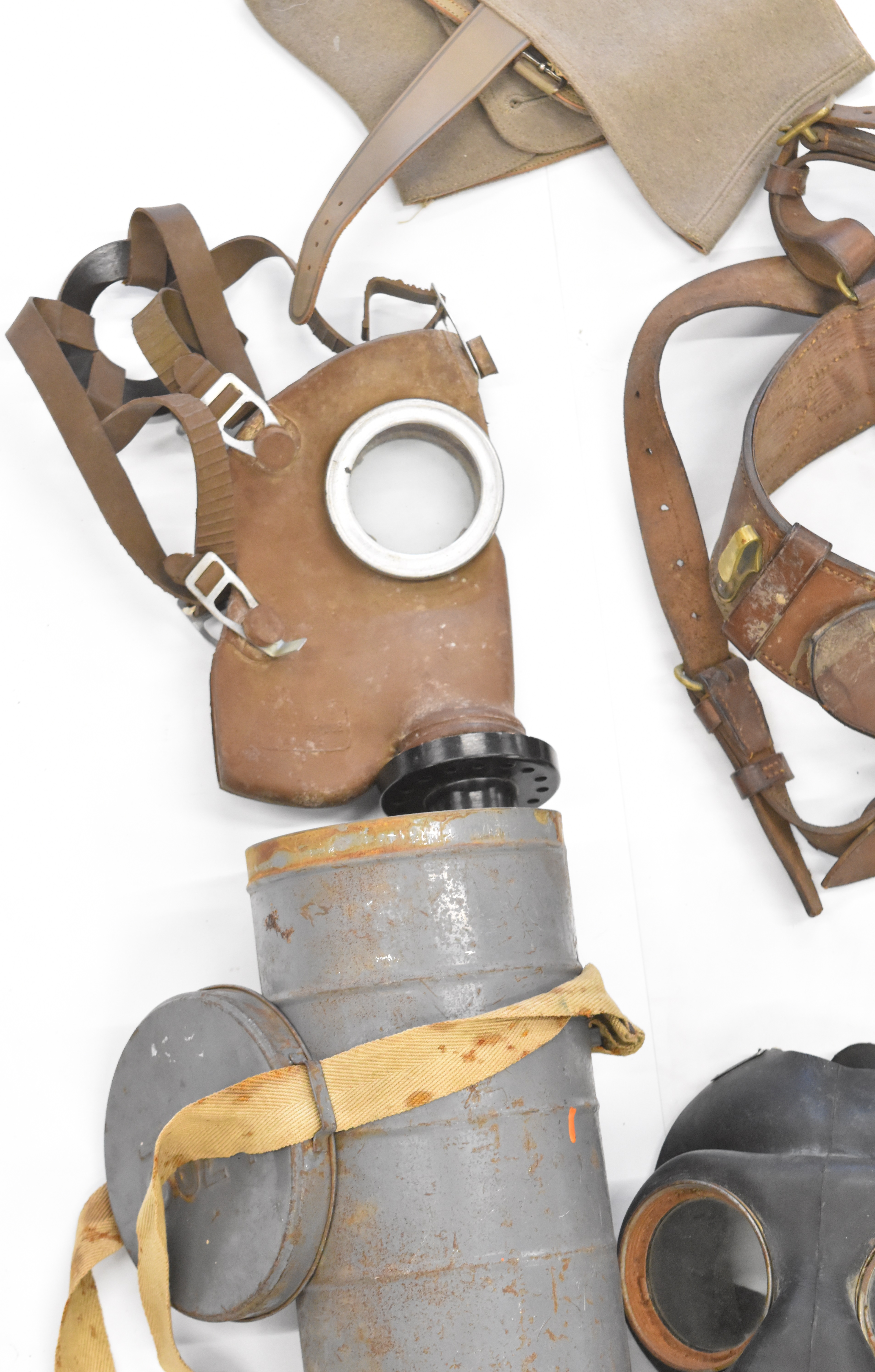 Military equipment including French respirator / gas mask in tin, Sam Browne belt, battle dress - Image 4 of 7