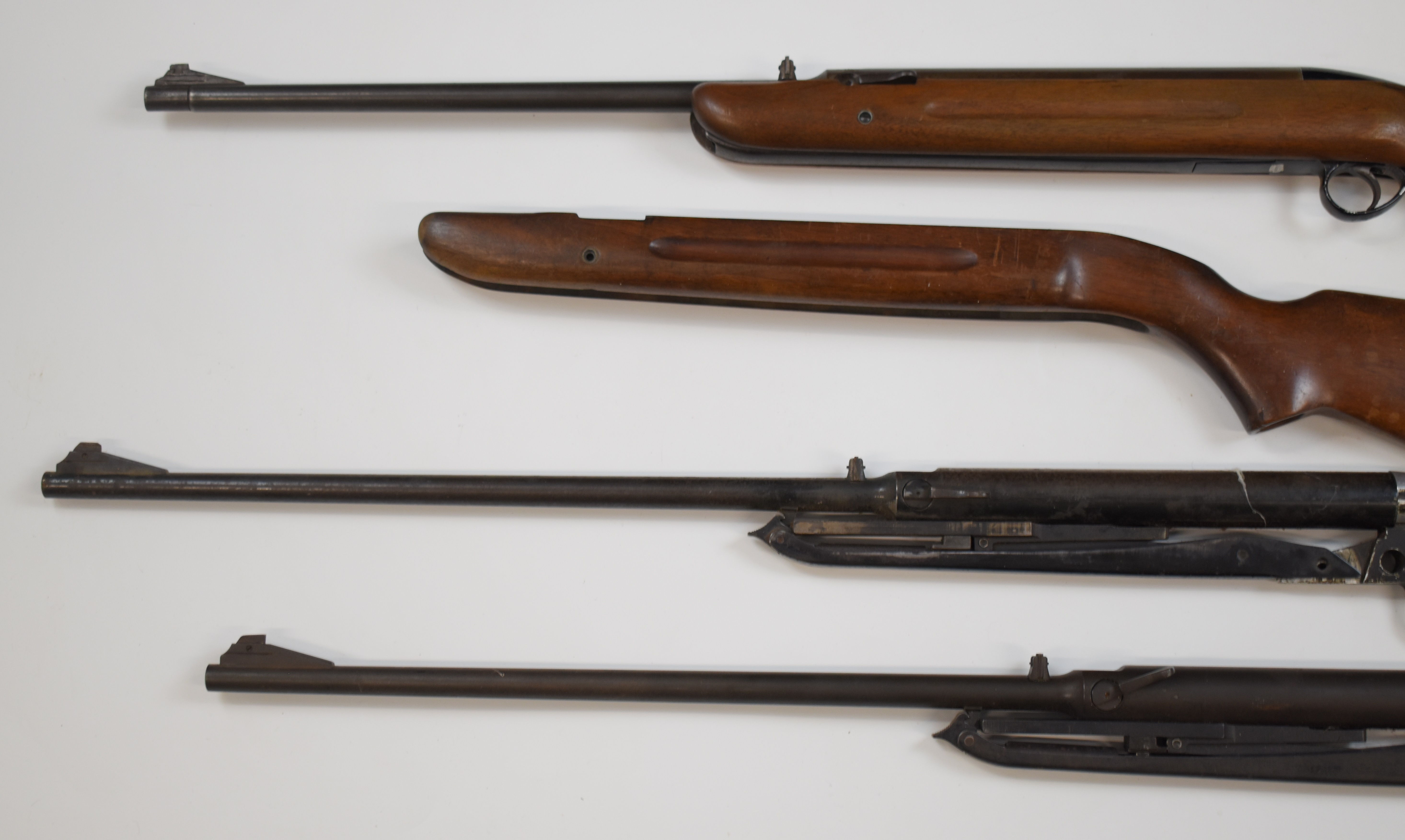 Three BSA Airsporter Mk I .22 under-lever air rifles, all with adjustable sights, one lacking - Image 3 of 6