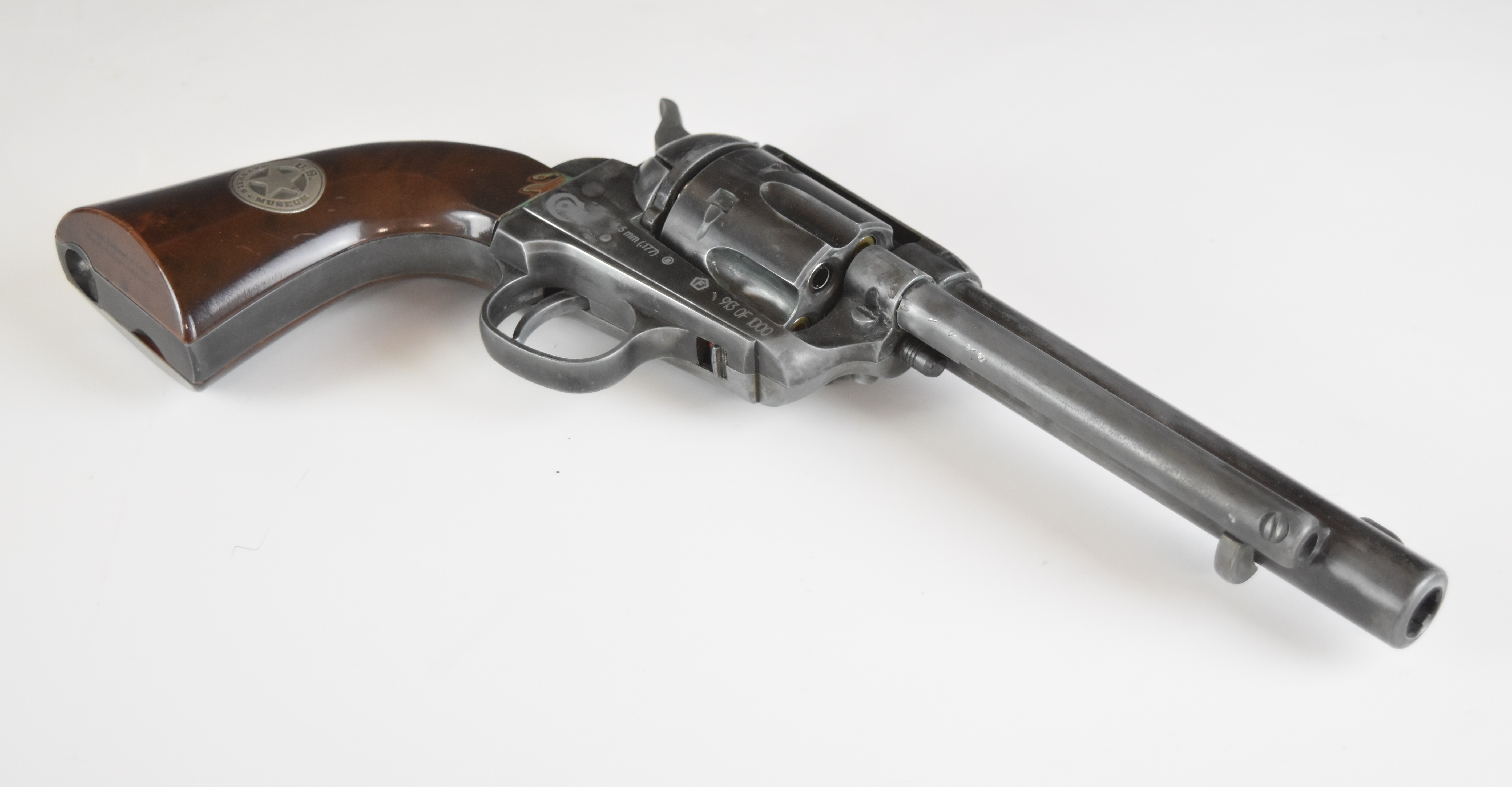 Umarex Colt Single Action Army .45 Peacemaker style .177 air pistol/ revolver with faux wooden - Image 5 of 16