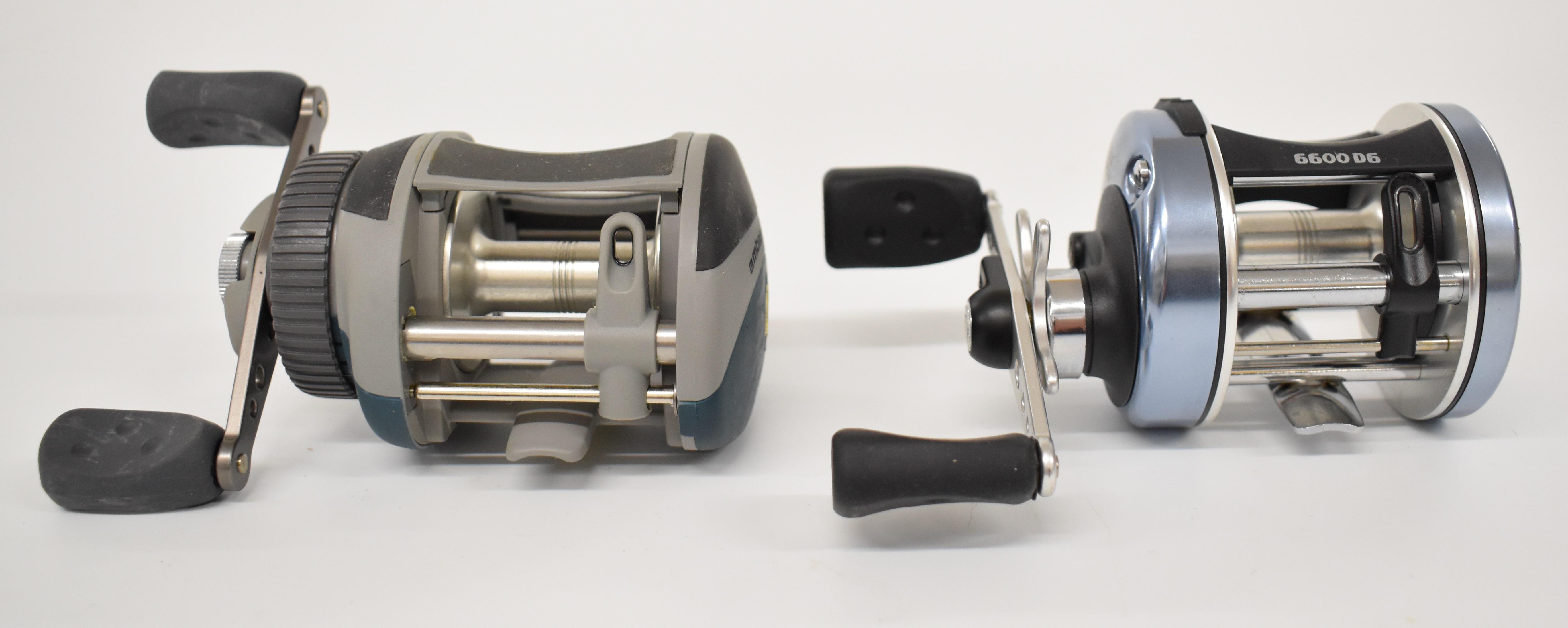 Four Abu Ambassadeur multiplier fishing reels comprising 6600D5 SW Premium Mag-Elite, 6600CL, 6600D6 - Image 3 of 11