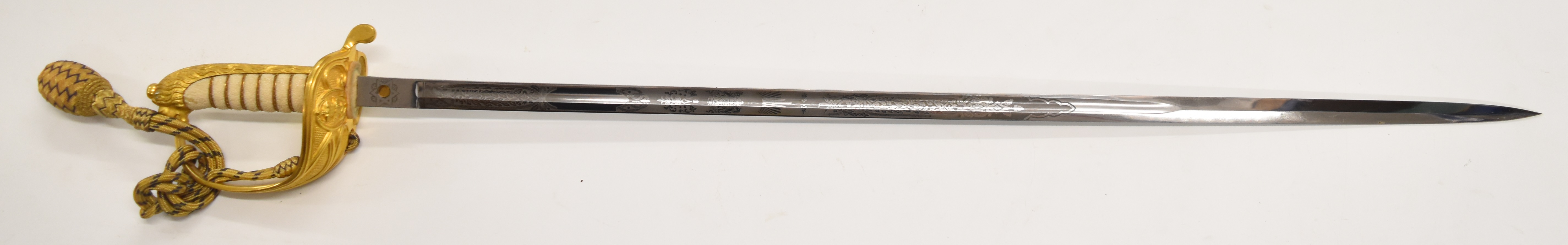 Royal Navy 1827 pattern officer's dress sword with lion head pommel, folding guard, fouled anchor - Image 3 of 10
