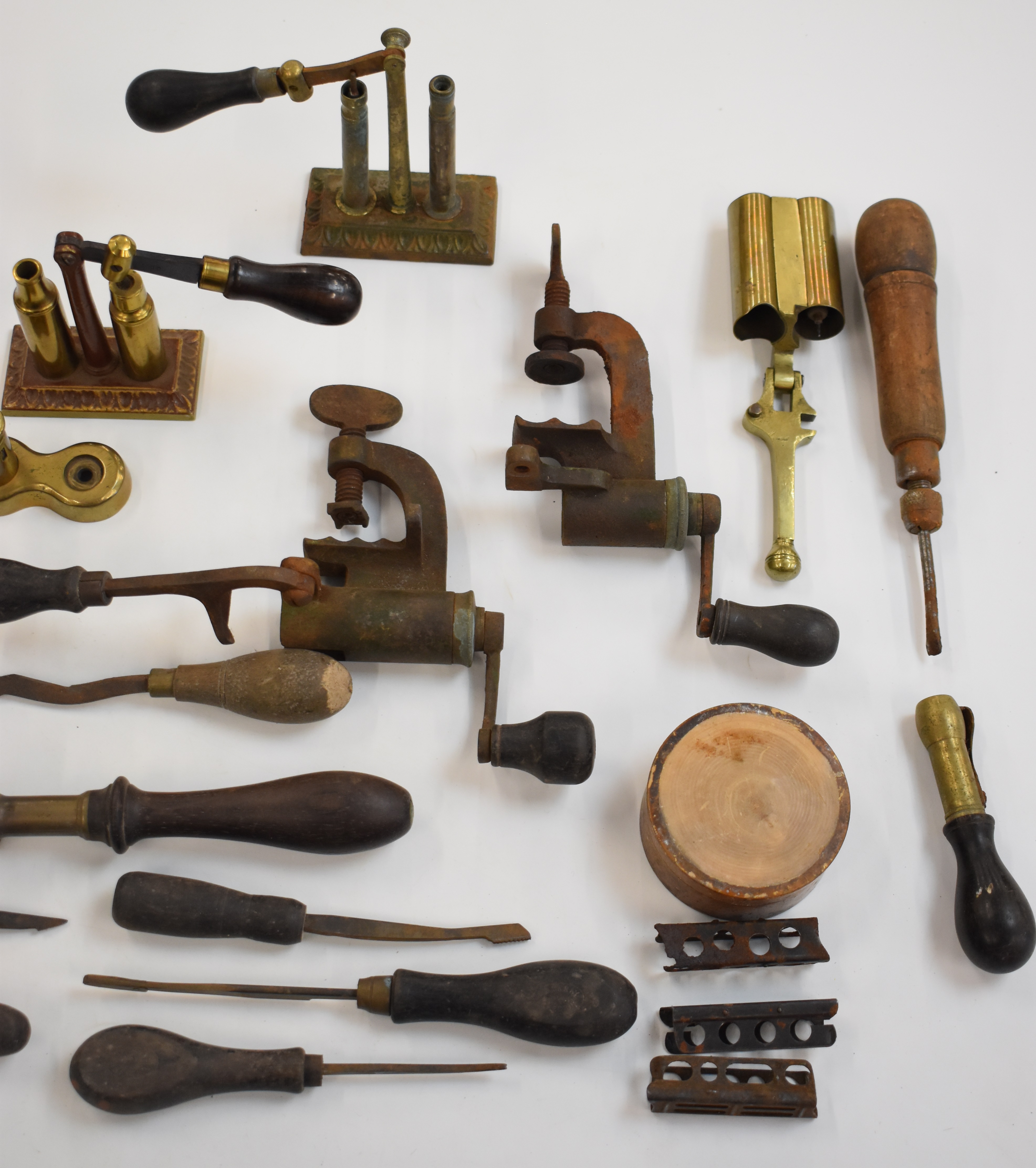 A collection of gunsmith tools and equipment including shotgun cartridge re-loading tools, Nimrod 12 - Image 3 of 3