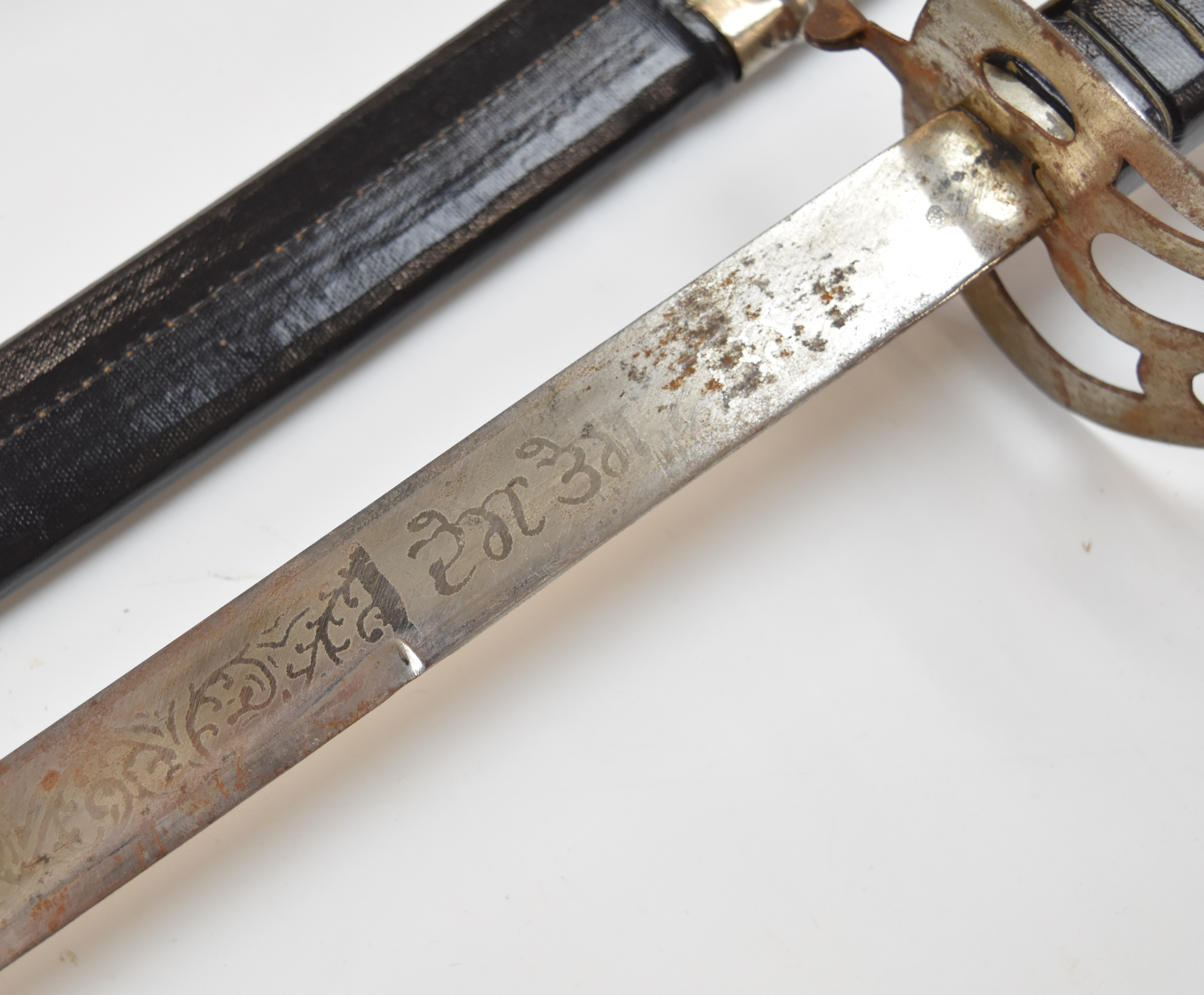 Three made in India tourist swords, longest blade 72cm. PLEASE NOTE ALL BLADED ITEMS ARE SUBJECT - Image 5 of 6