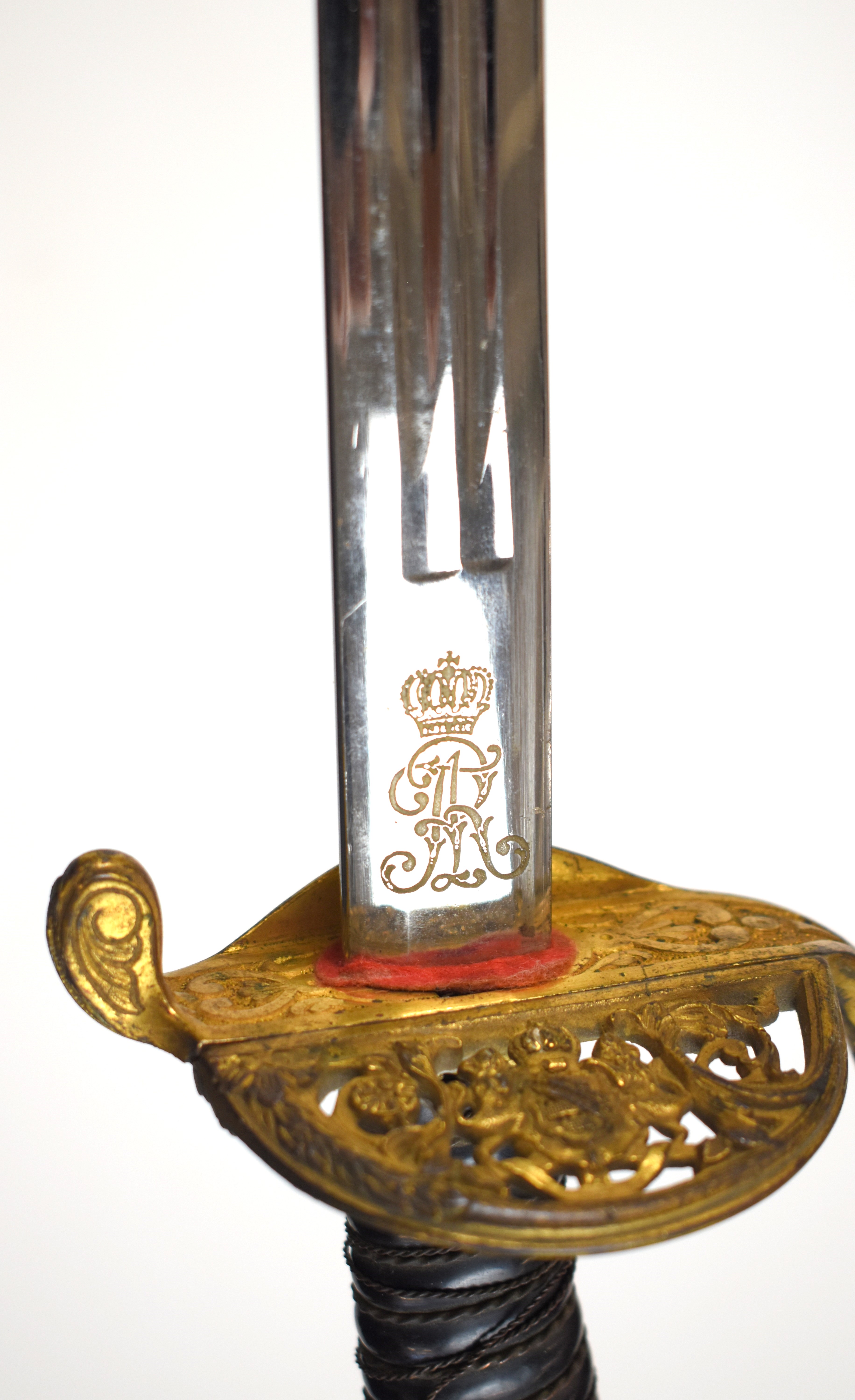 Imperial Germany 1867 pattern sword with coat of arms motif, folding guard, cypher under crown to - Image 11 of 14