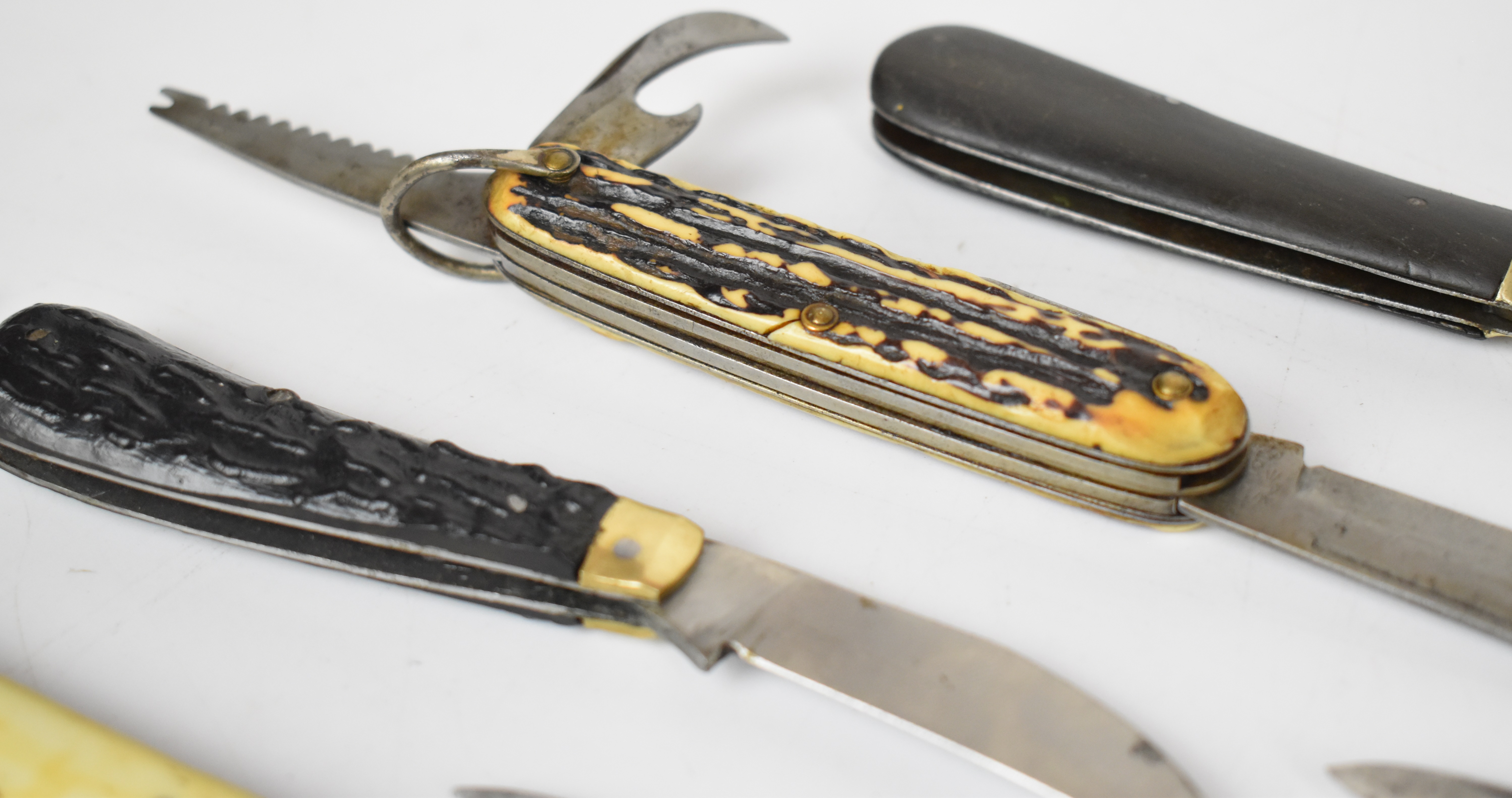 Seven pocket / folding knives including William Rogers, Richards, W Wilson & Sons and Rottgen, - Image 2 of 7
