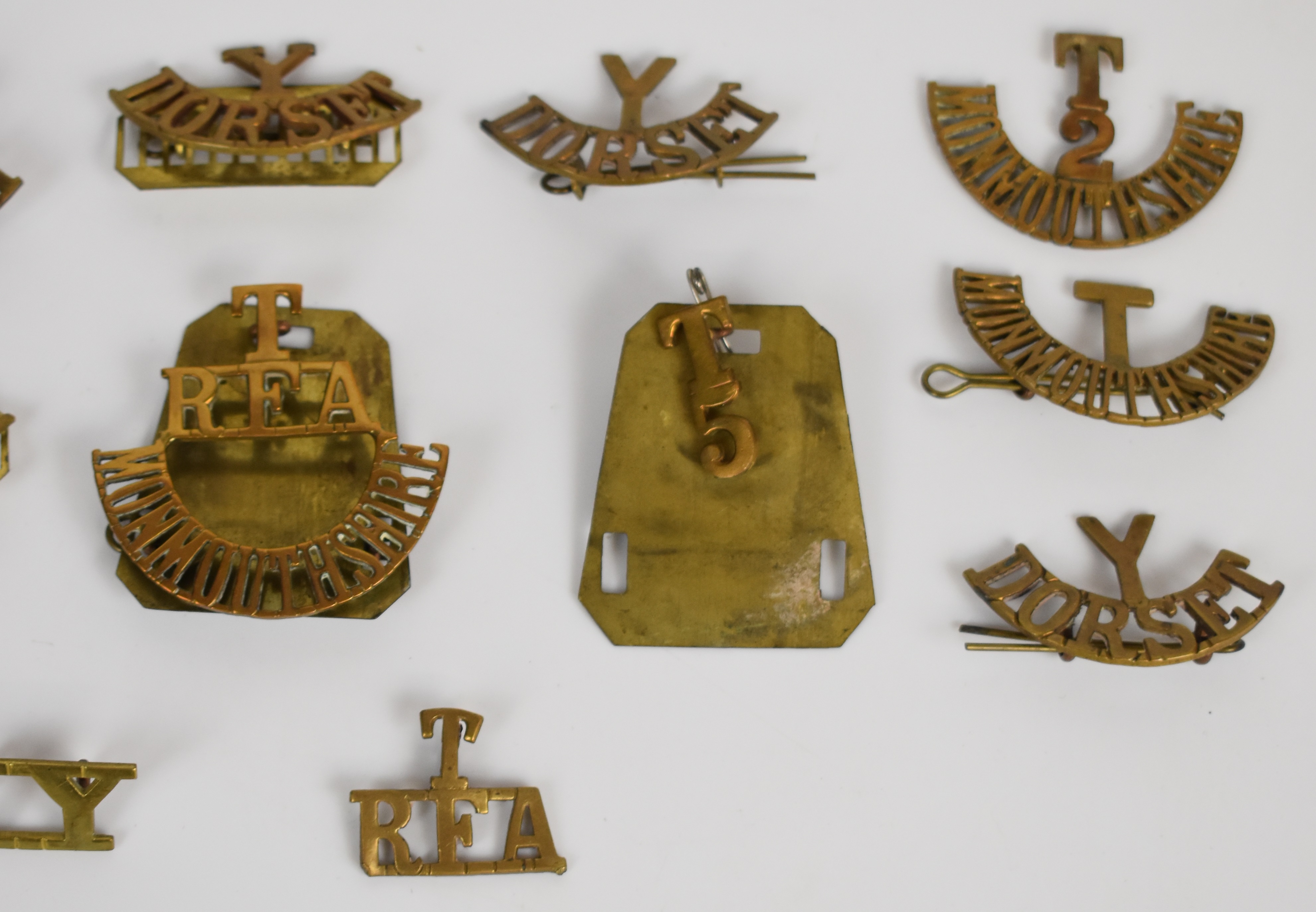 Ten British Army Territorial and Yeomanry shoulder titles including Monmouthshire, Dorset, Royal - Image 6 of 6
