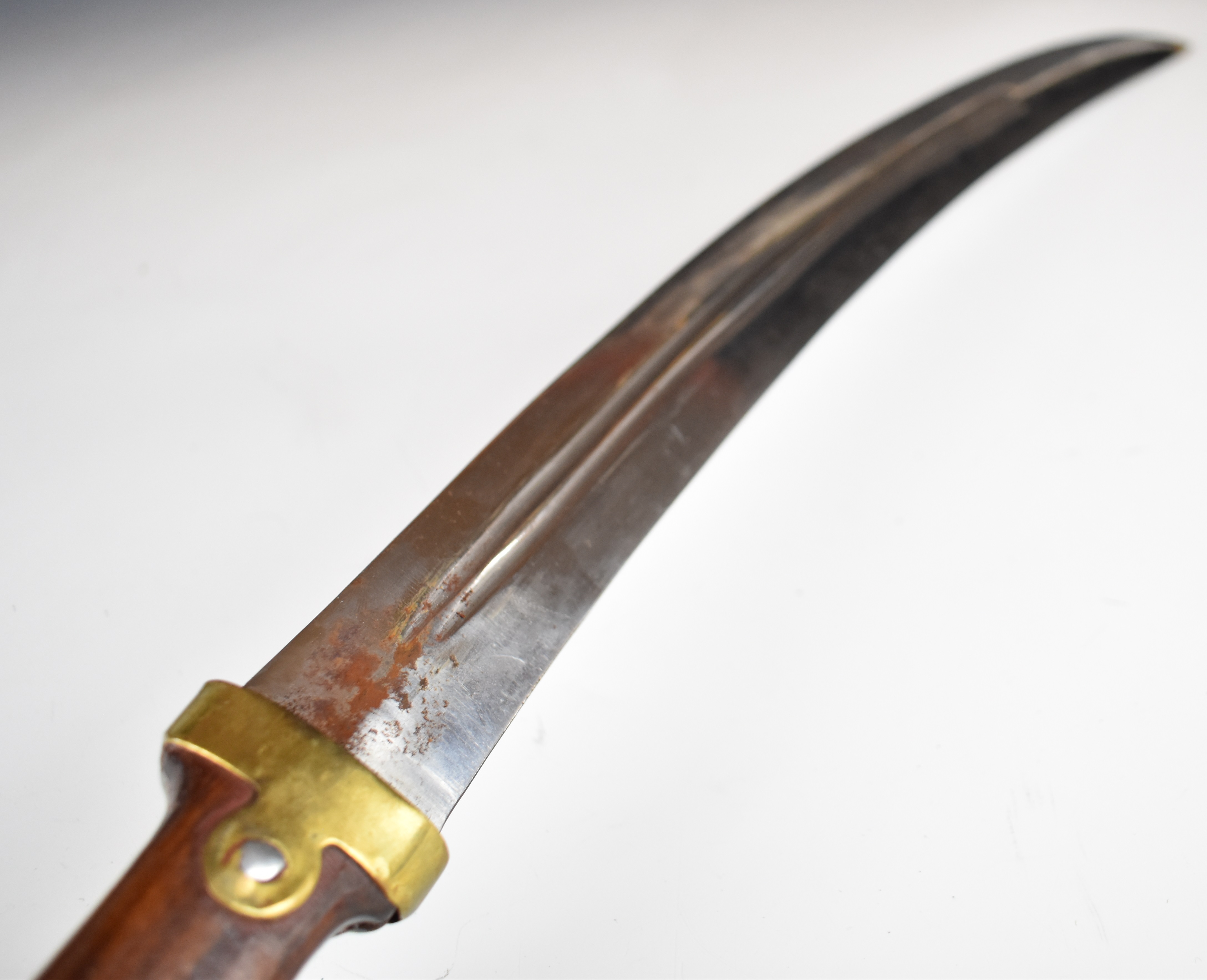 Continental short sword with wooden grips, 44cm double fullered curved blade, leather covered sheath - Image 6 of 6