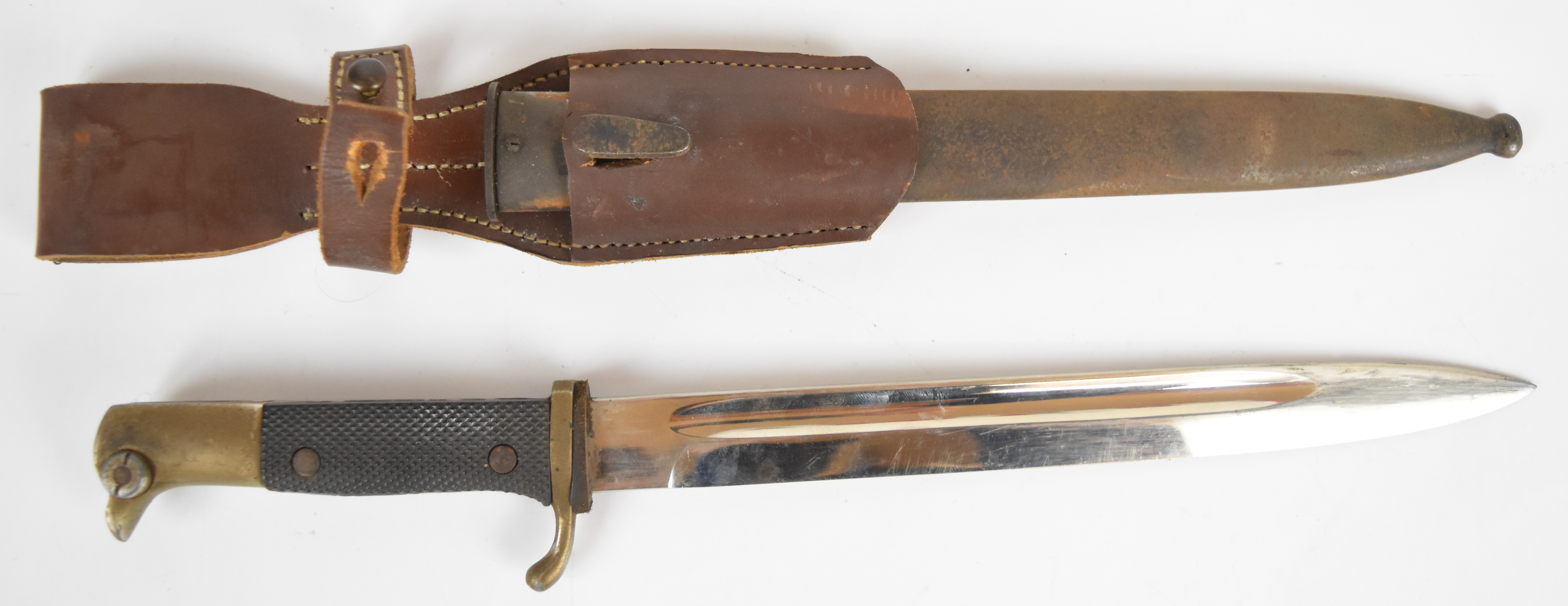 German WW2 dress bayonet with 25cm fullered blade, scabbard and later frog. PLEASE NOTE ALL BLADED