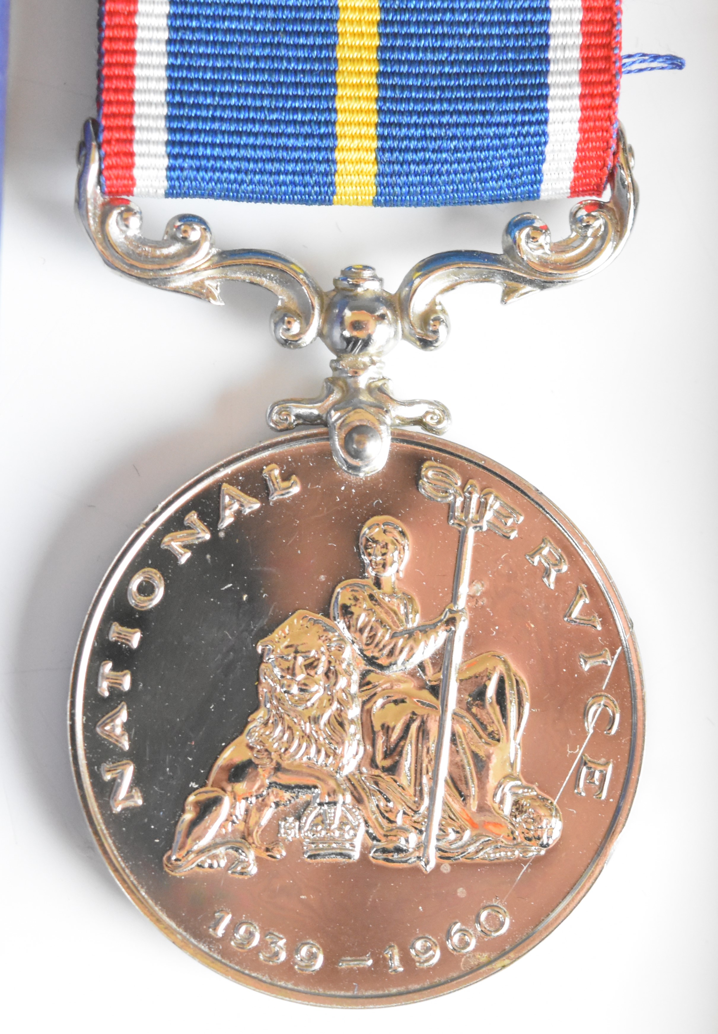 British Army WW1 medal trio comprising 1914/1915 Star, War Medal and Victory Medal named to 38207 - Image 4 of 11