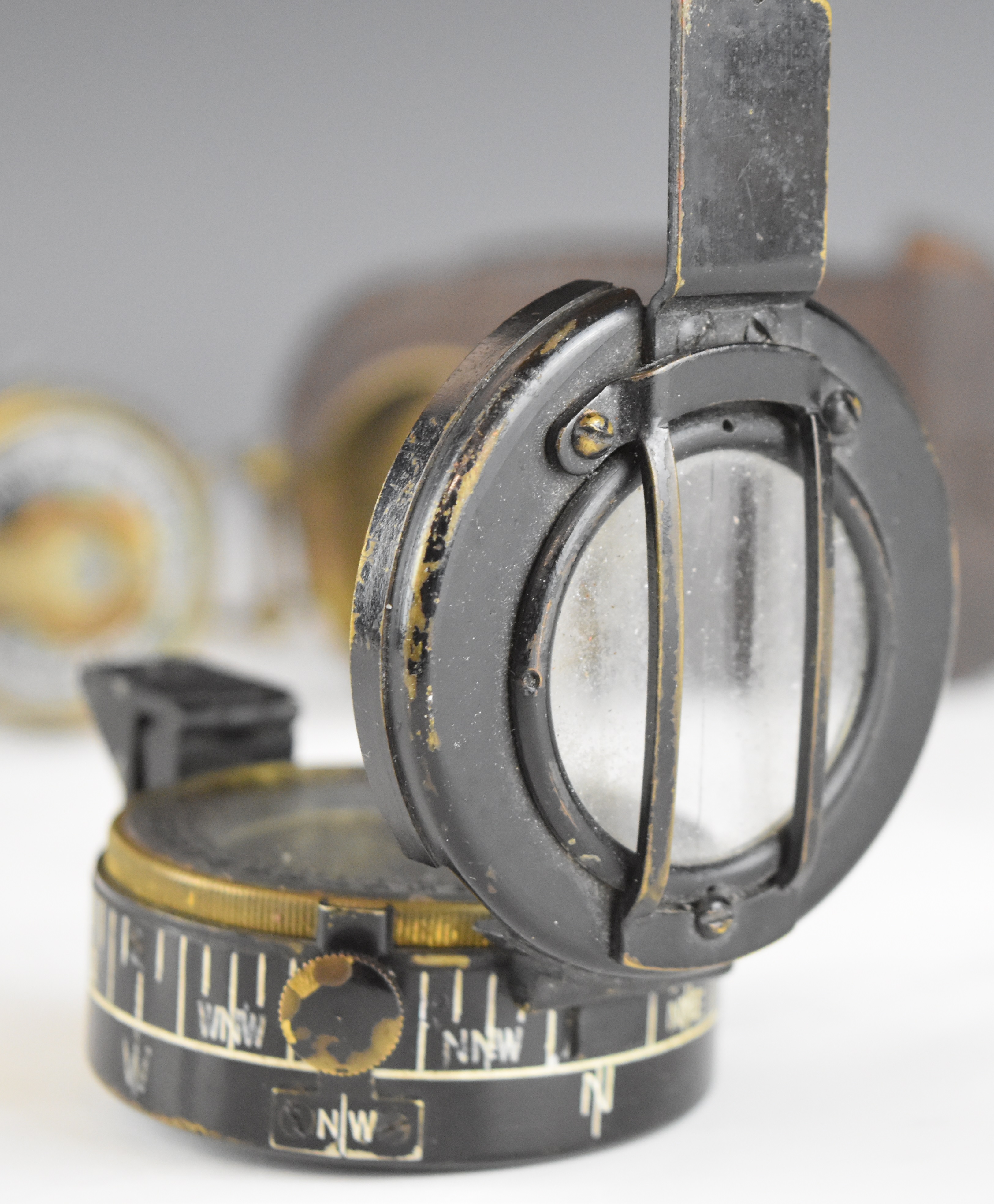 British WW2 prismatic compass by T G Co Ltd, London No B187104 1942 Mk III, with broad arrow mark, - Image 5 of 10