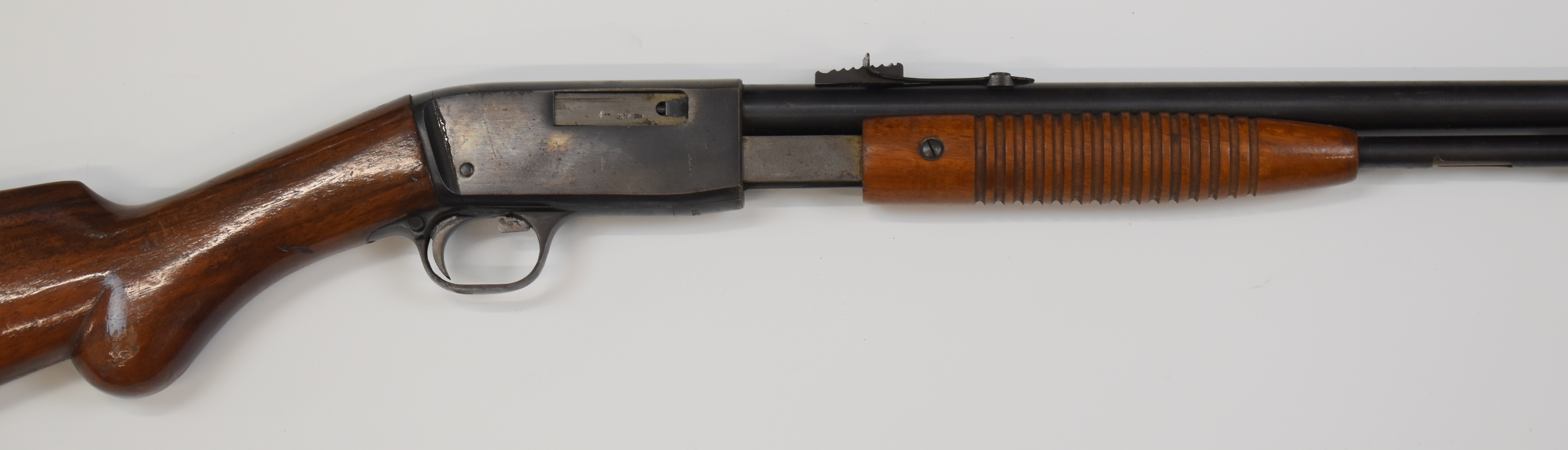 Browning .22 pump-action rifle with semi-pistol grip, adjustable sights and 21.5 inch barrel, - Image 4 of 9