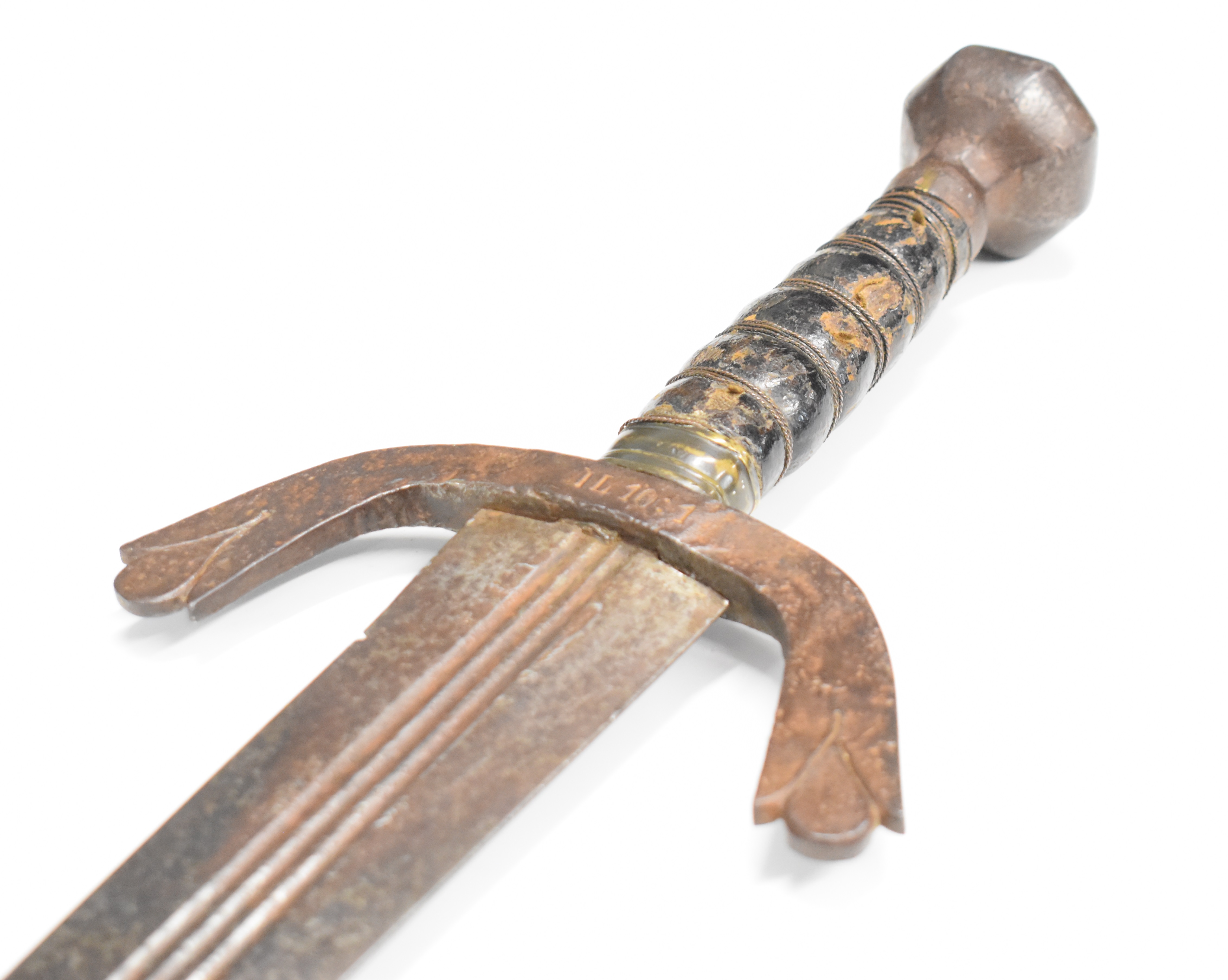 Executioner's sword with leather covered grip, downswept cross guard stamped IL10:1 and K2.3, 85cm - Image 4 of 11