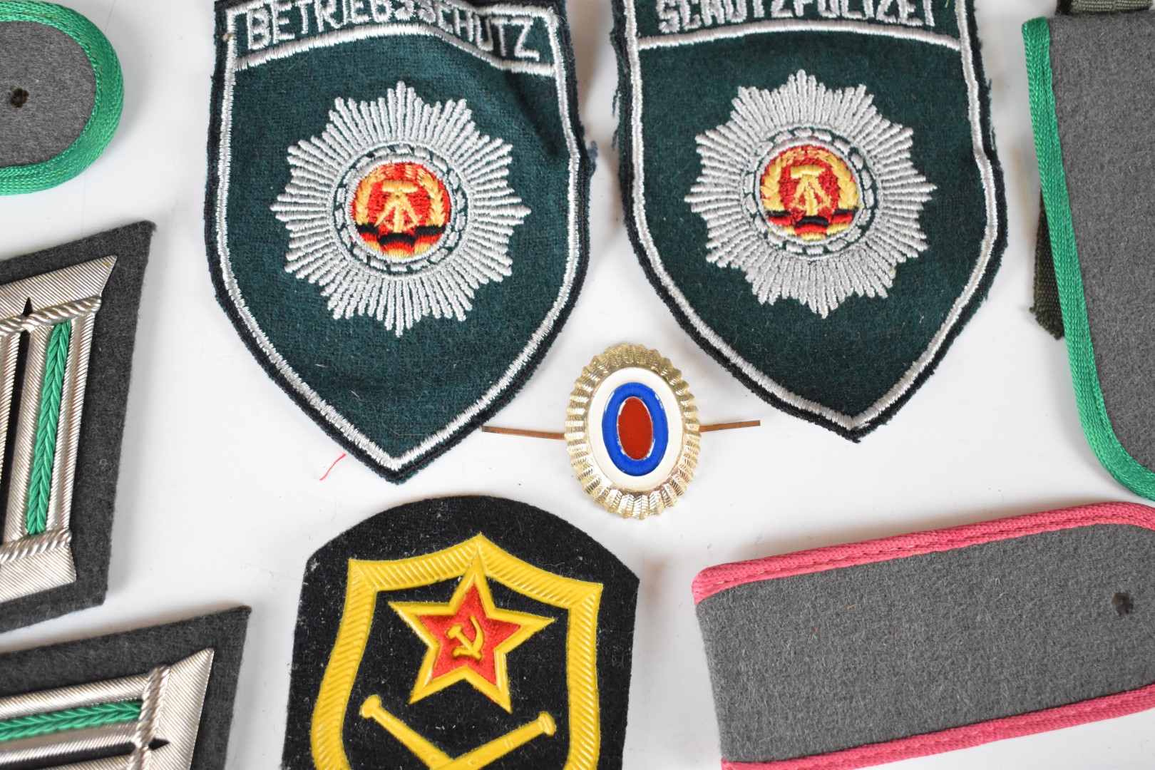 Russian / East German cloth badges, rank insignia etc - Image 5 of 6
