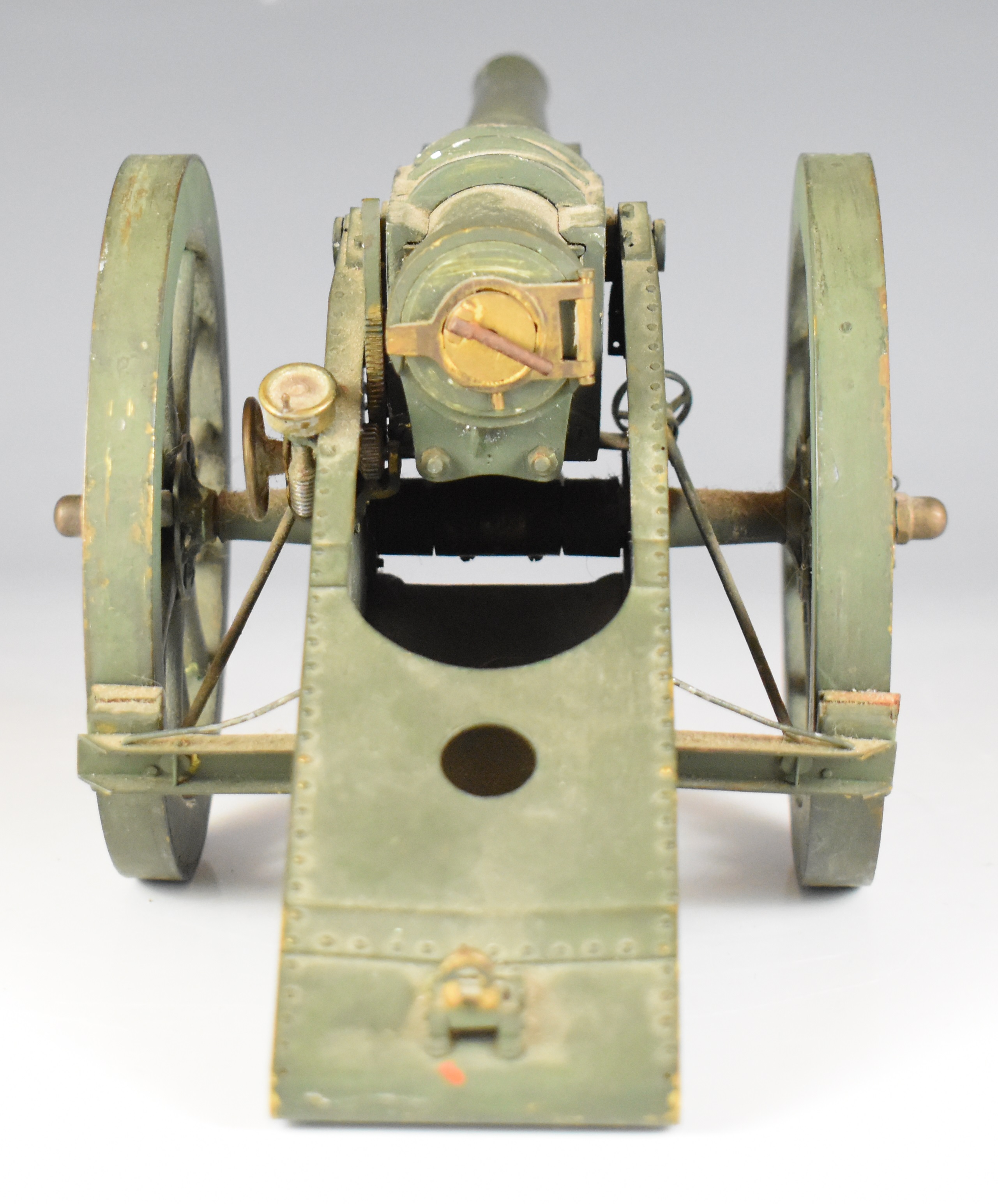 Breech loading desk cannon or field gun with 7 inch graduated barrel, overall length 28.5cm. - Image 5 of 8