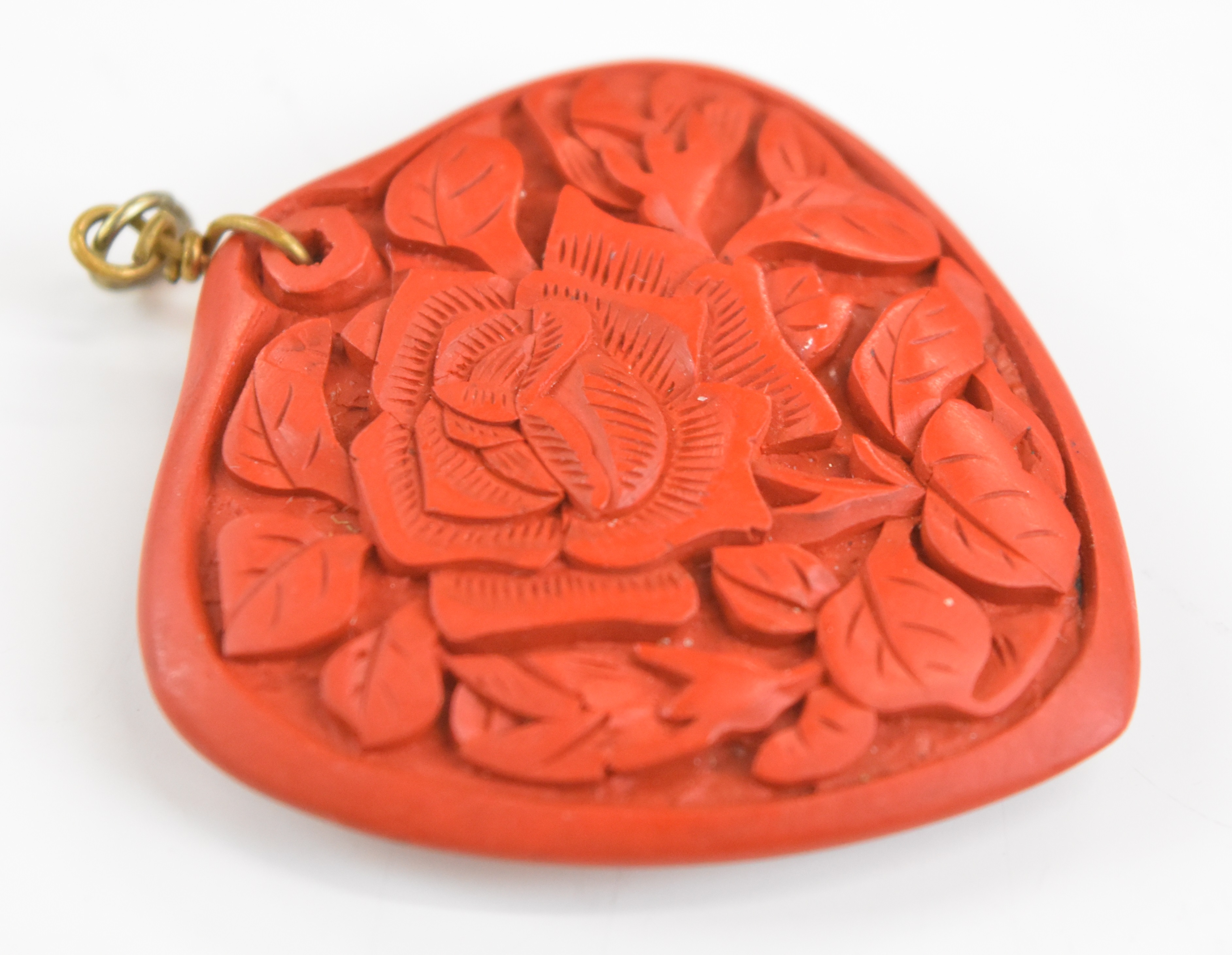 A yellow metal pendant (tests as 18k, 1g), two jadeite pendants one carved in the form of a fish and - Image 7 of 10