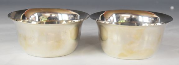 Pair of George V or Edward VIII Scottish hallmarked silver bowls of plain flared form, Edinburgh