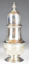 Edward VII hallmarked silver sugar caster of baluster form, with bayonet cap, Sheffield 1906,