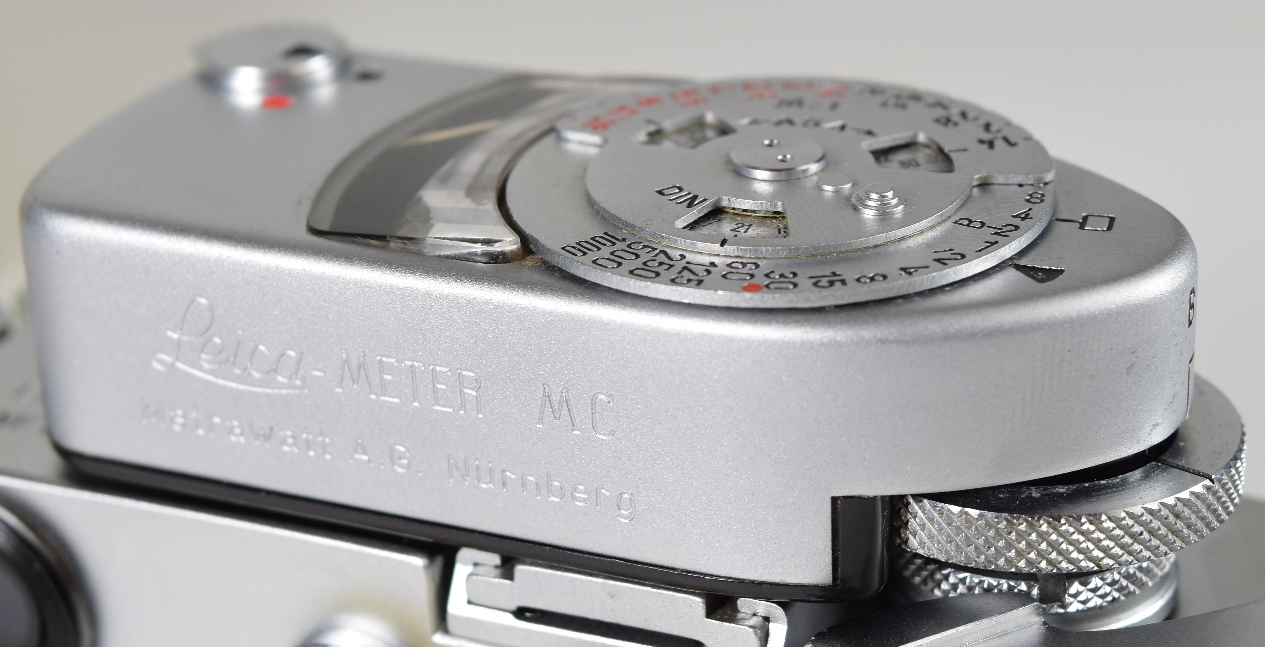 Leica M3 double stroke 35mm rangefinder camera with chrome body, serial number 895037, circa 1957, - Image 5 of 15