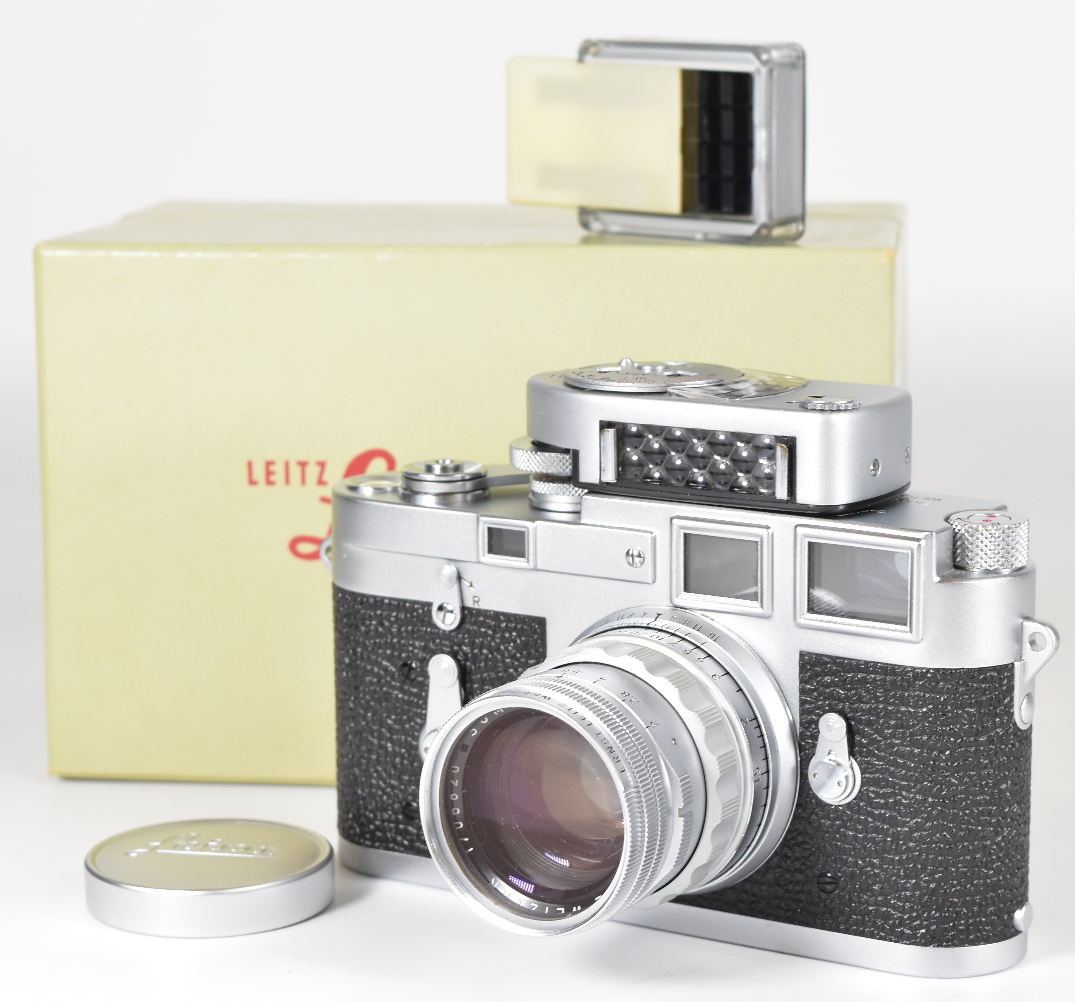 Leica M3 double stroke 35mm rangefinder camera with chrome body, serial number 895037, circa 1957,