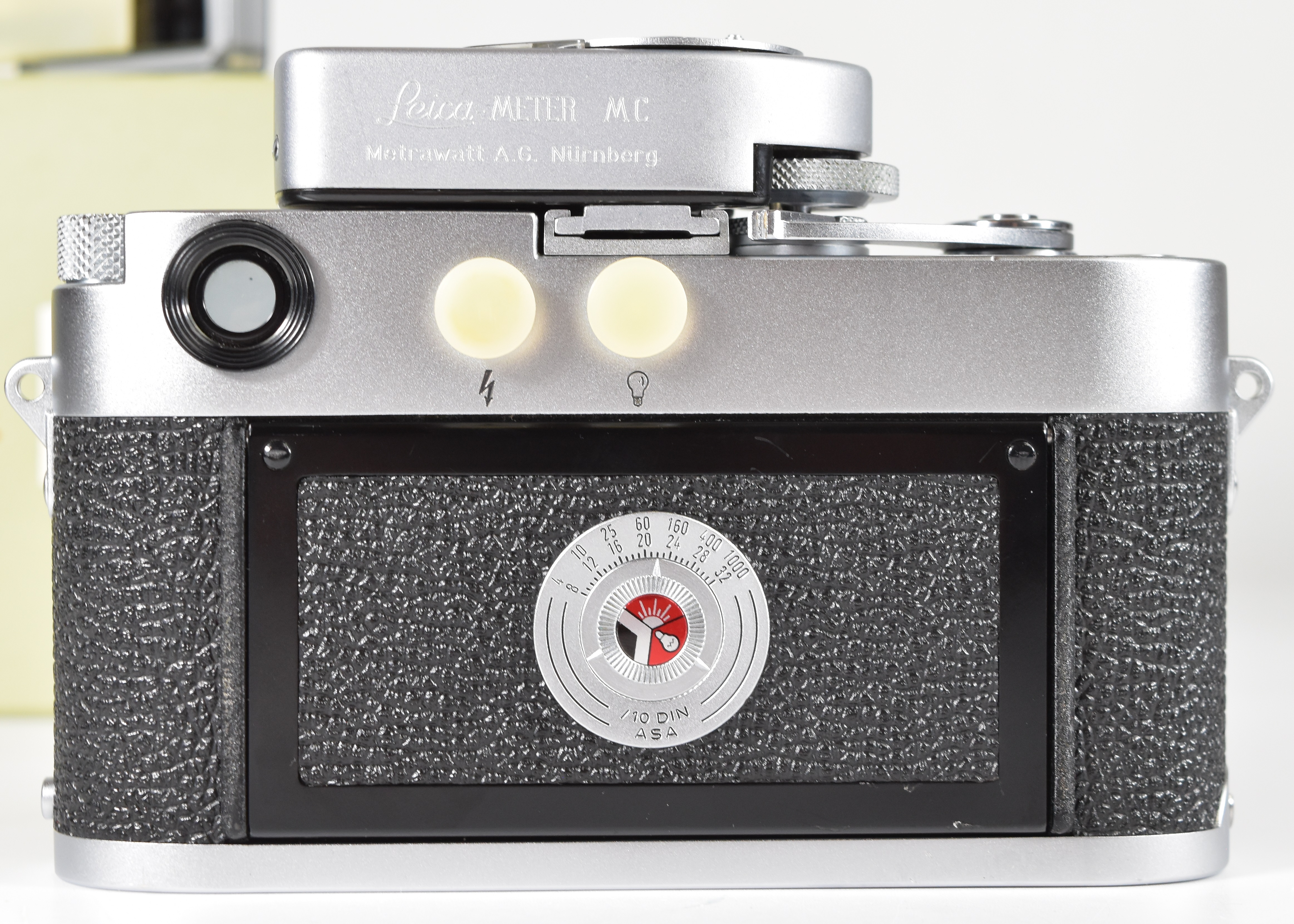 Leica M3 double stroke 35mm rangefinder camera with chrome body, serial number 895037, circa 1957, - Image 4 of 15