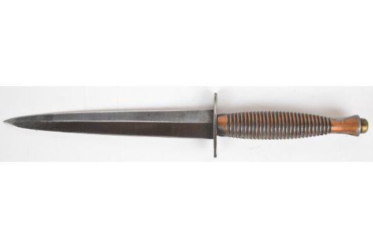 William Rodgers of Sheffield Fairbairn Sykes style fighting knife with ribbed grip, 16.5cm double - Image 2 of 7