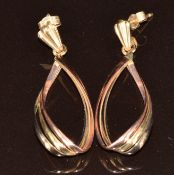A pair of 9ct gold tri-coloured earrings, 3.2g, 3.5cm