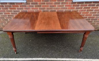 A late Victorian mahogany dining table, on reeded legs, with one leaf insertion, 177cm extended.