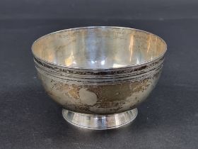 A Victorian silver pedestal bowl, by F B Thomas & Co, London 1884, 11.5cm diameter, 194g.