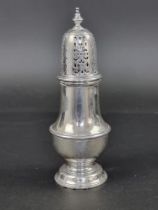 A silver sugar caster, by H Phillips, London 1936, 19.5cm high, 247g.