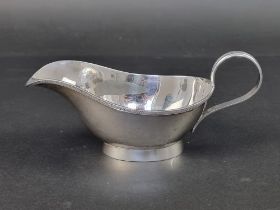 A silver sauceboat, by Lee & Wigfull, Sheffield 1937, 158g.