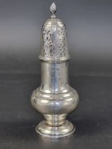 A silver sugar caster, by George Nathan & Ridley Hayes, Chester 1911, 16.5cm high, 132g.