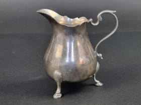 A Victorian silver milk jug, by Edwin Charles Purdie, London 1897, 9.5cm high, 131g.