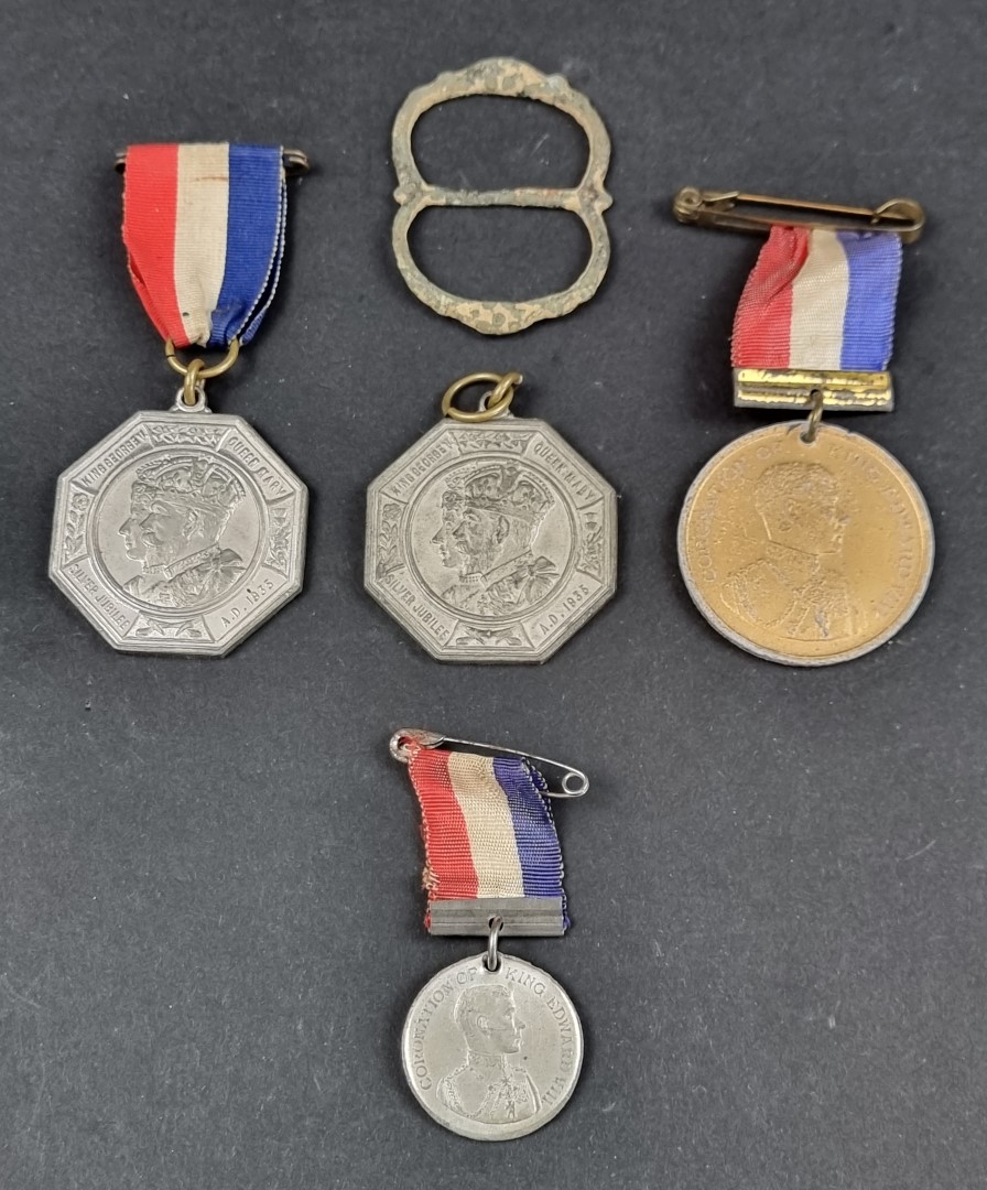 Three Royal Commemorative medals, George V and Edward VII; together with a 17th century alloy shoe