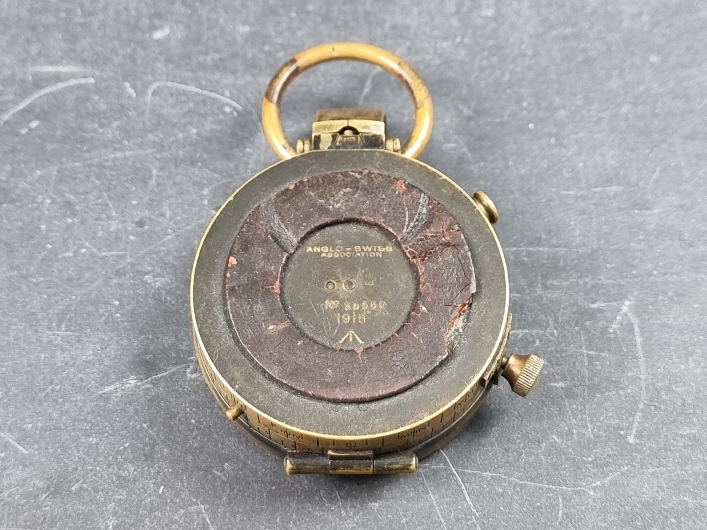 A WWI British Verners Pattern VII officer's military compass, by Anglo Swiss Association, dated 1915 - Image 3 of 3